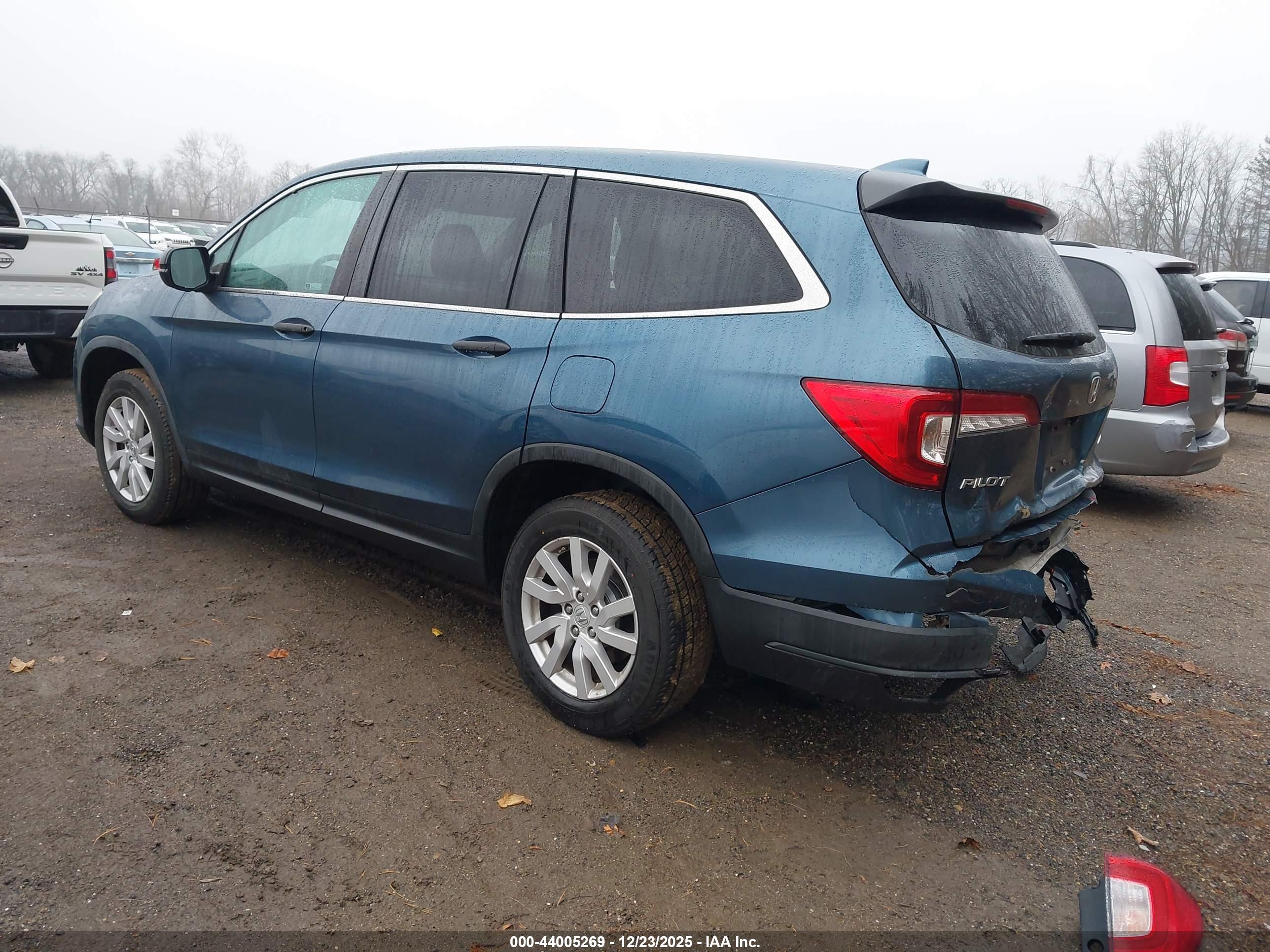 HONDA PILOT image 3