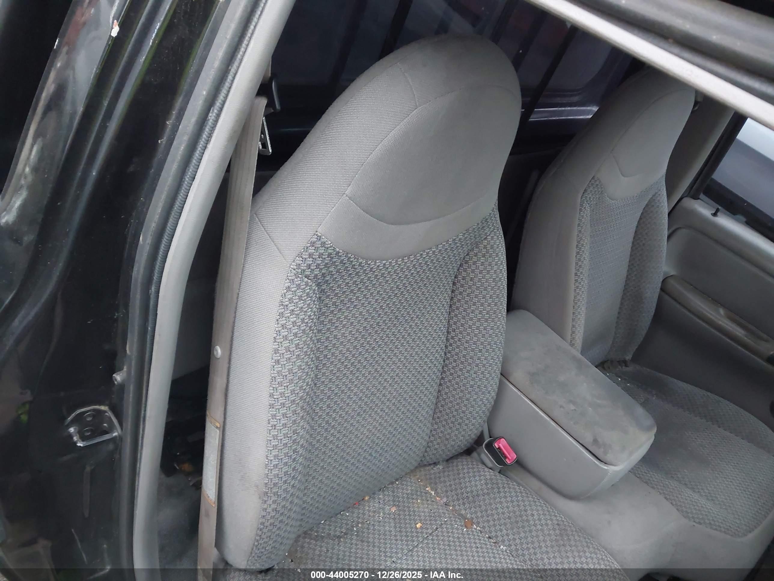 FORD RANGER image 8
