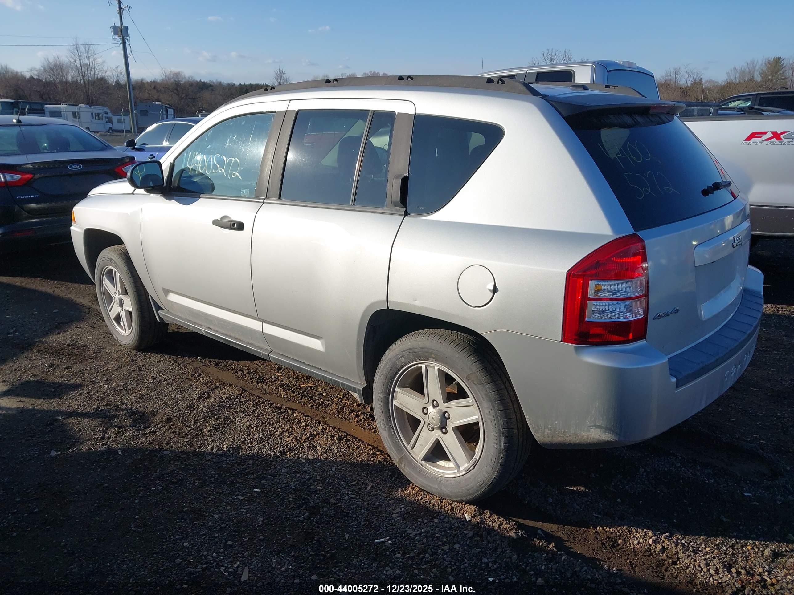 JEEP COMPASS image 3