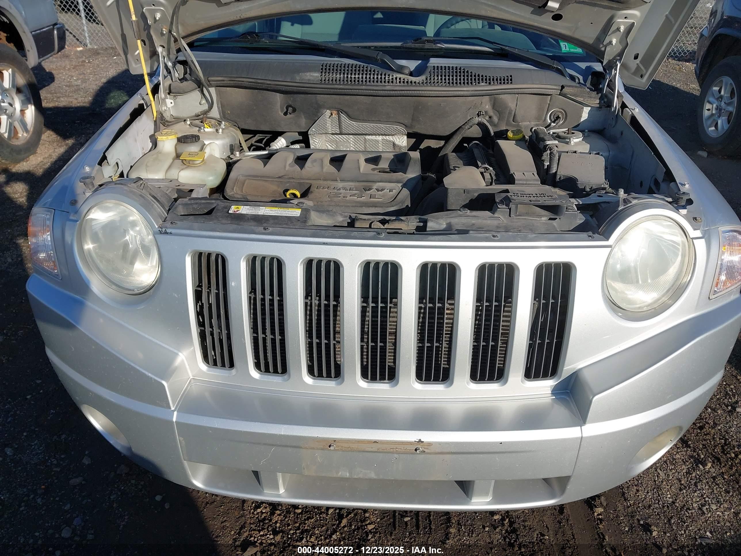 JEEP COMPASS image 6