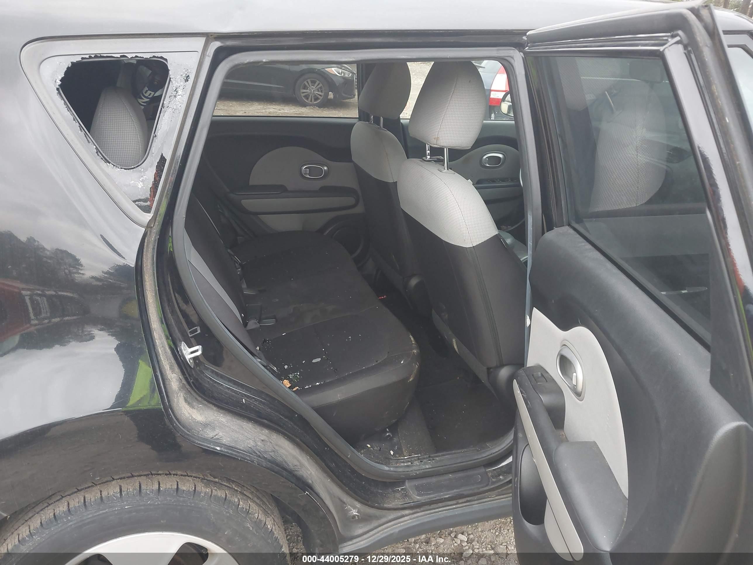 KIA SOUL image 8