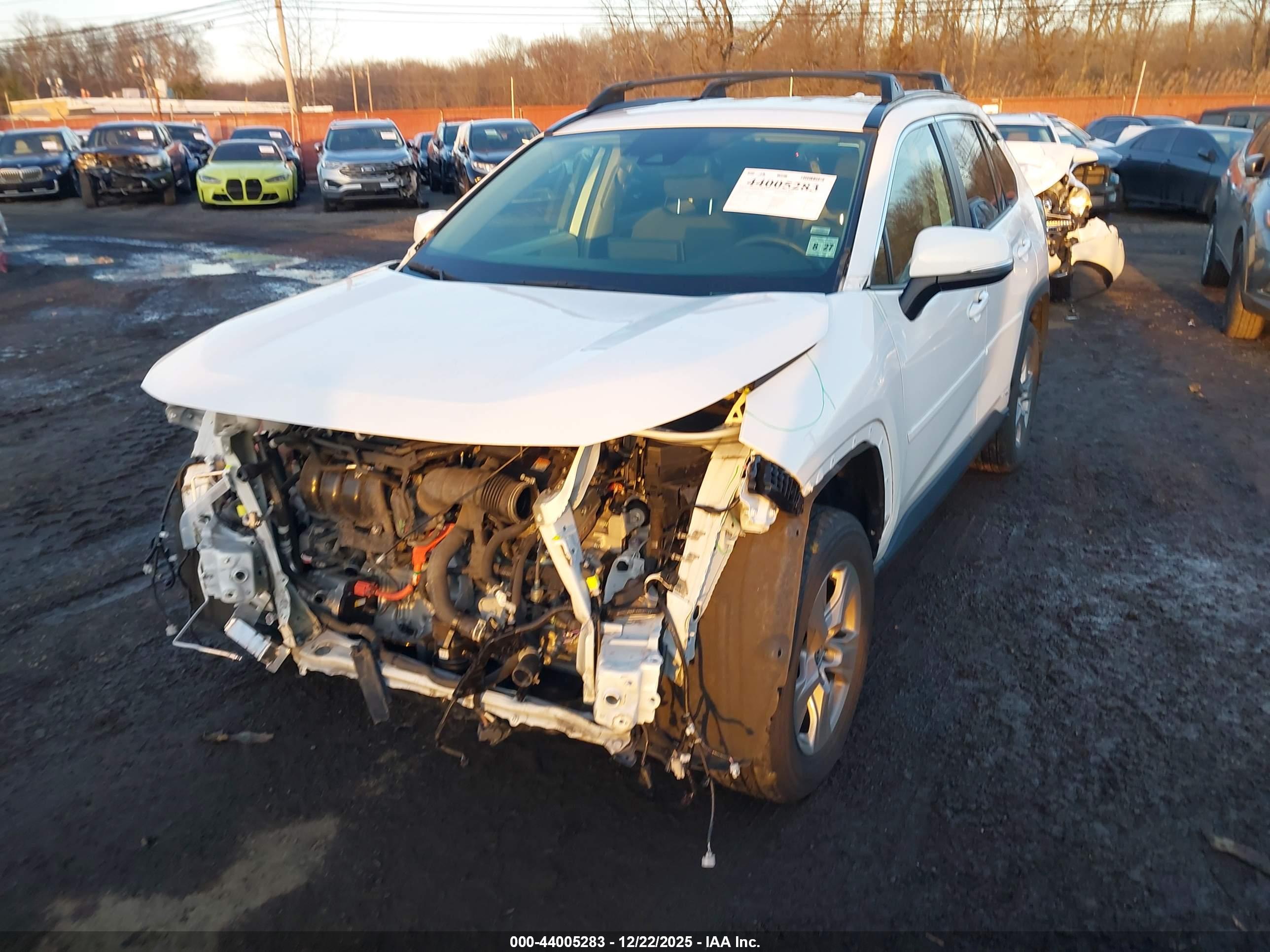 TOYOTA RAV4 image 6