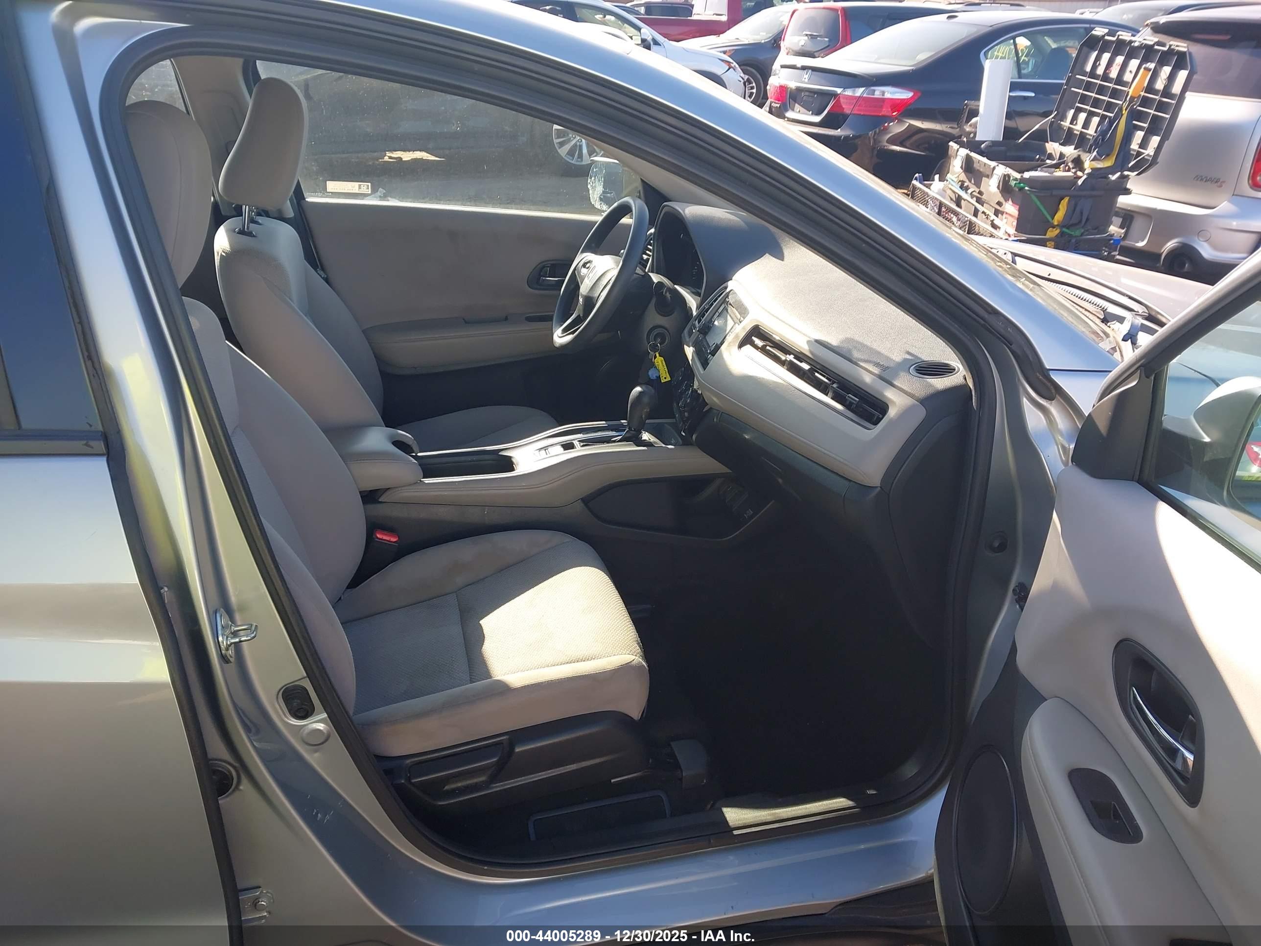 HONDA HR-V image 5