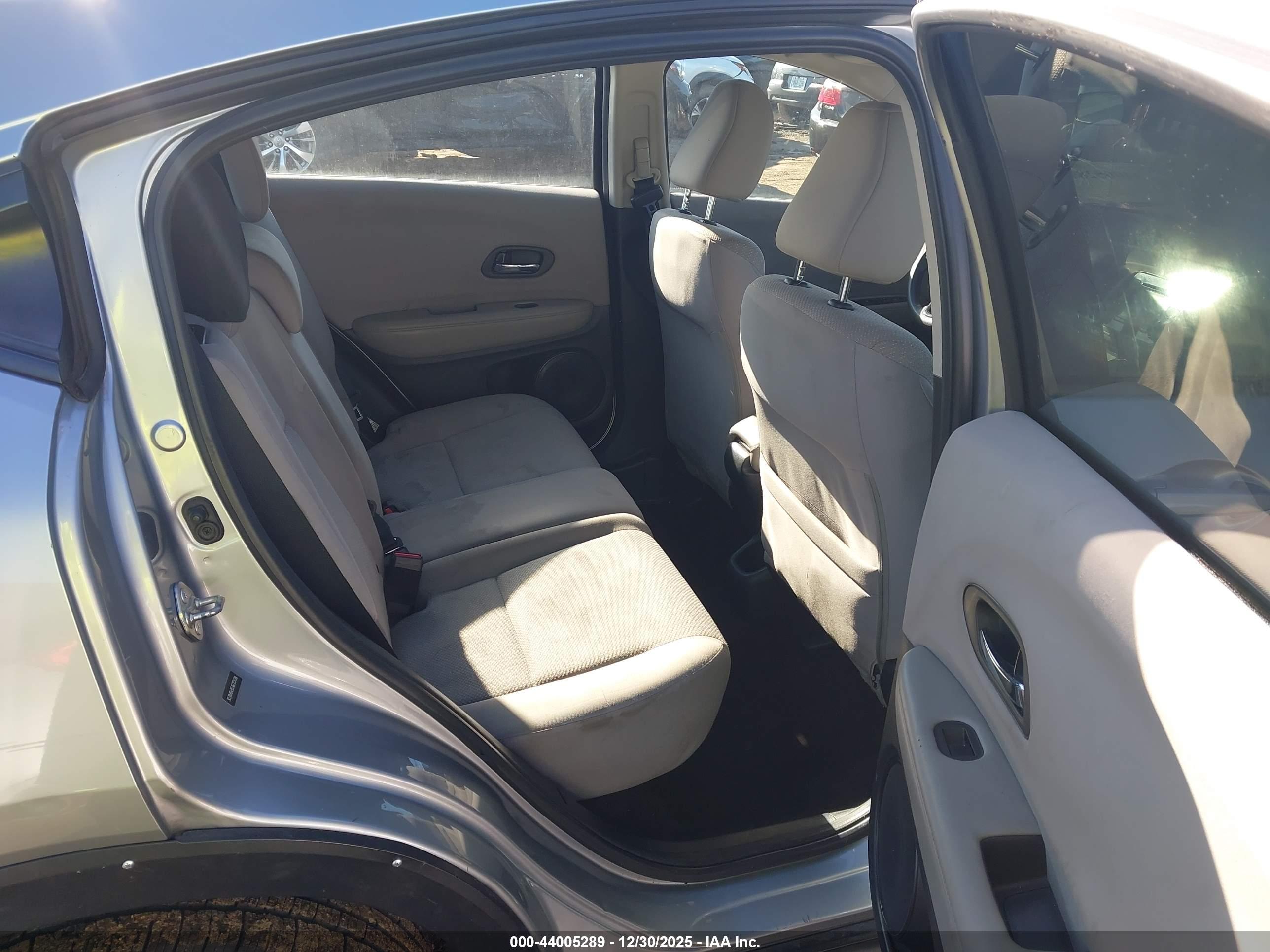 HONDA HR-V image 8