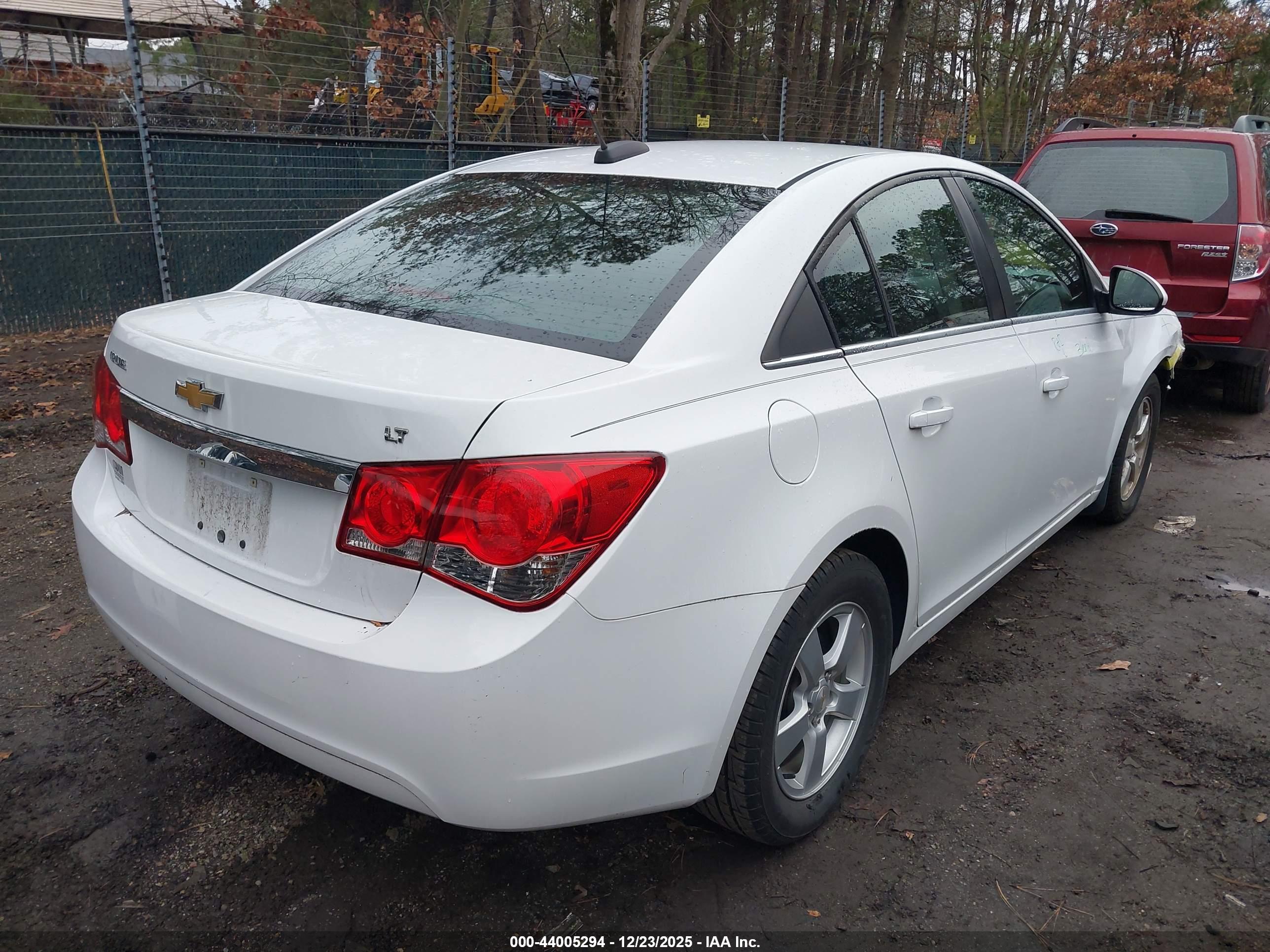 CHEVROLET CRUZE image 4