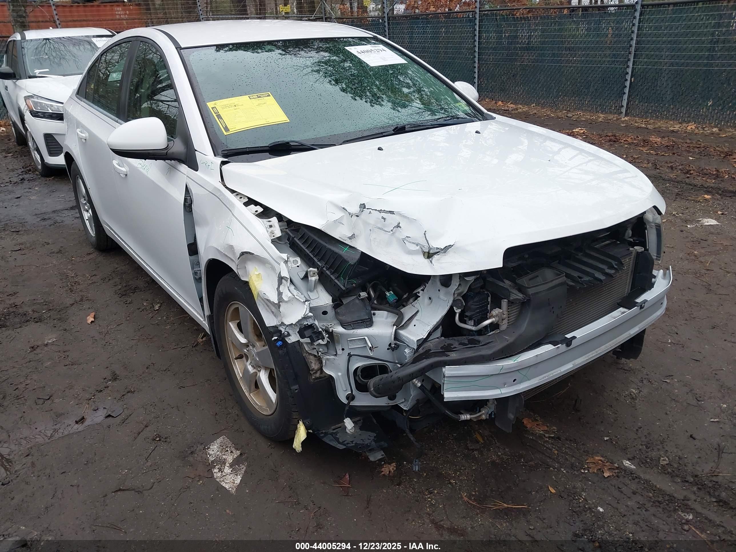 CHEVROLET CRUZE image 6