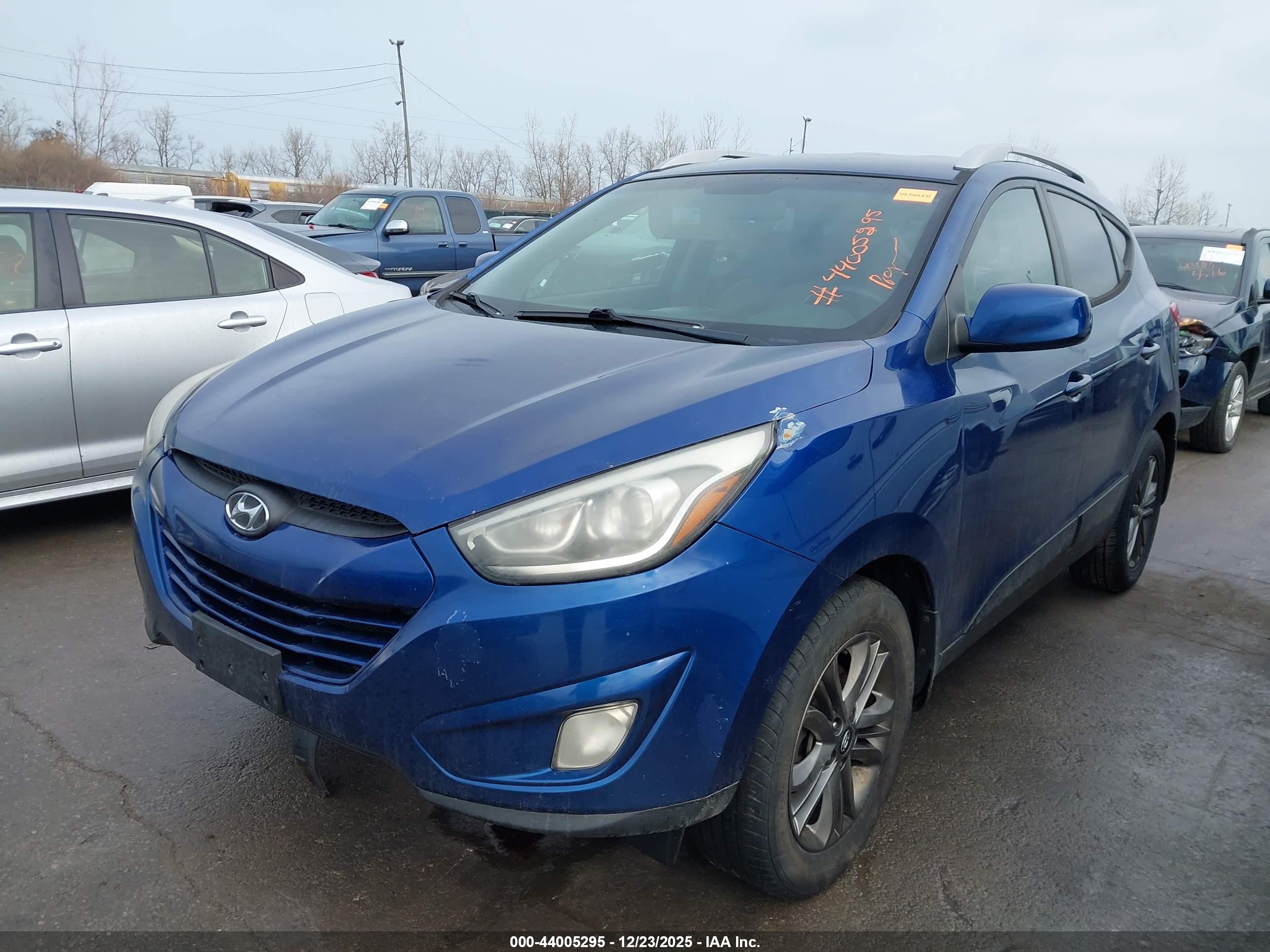 HYUNDAI TUCSON image 2