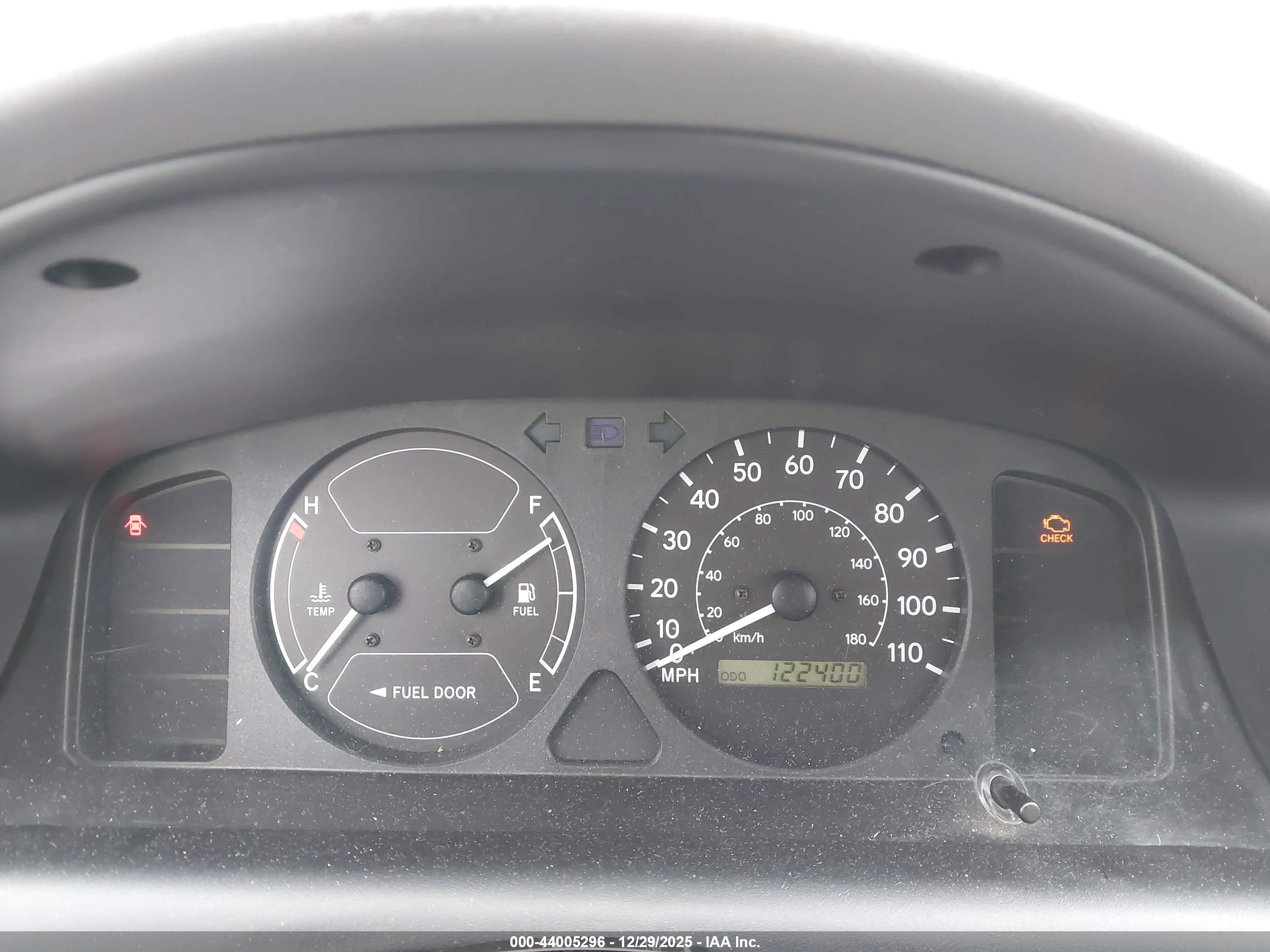 CHEVROLET PRIZM image 7