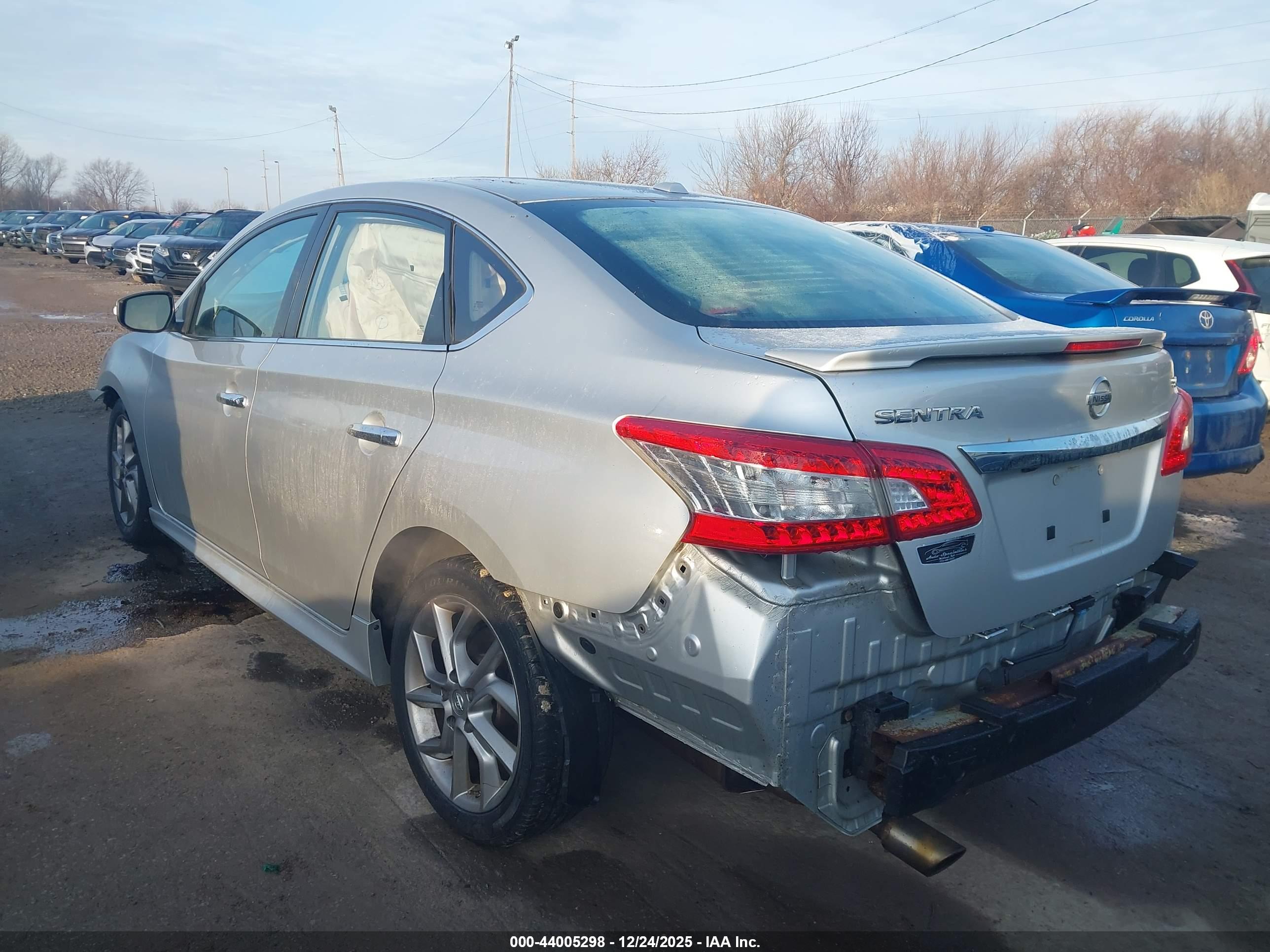 NISSAN SENTRA image 3