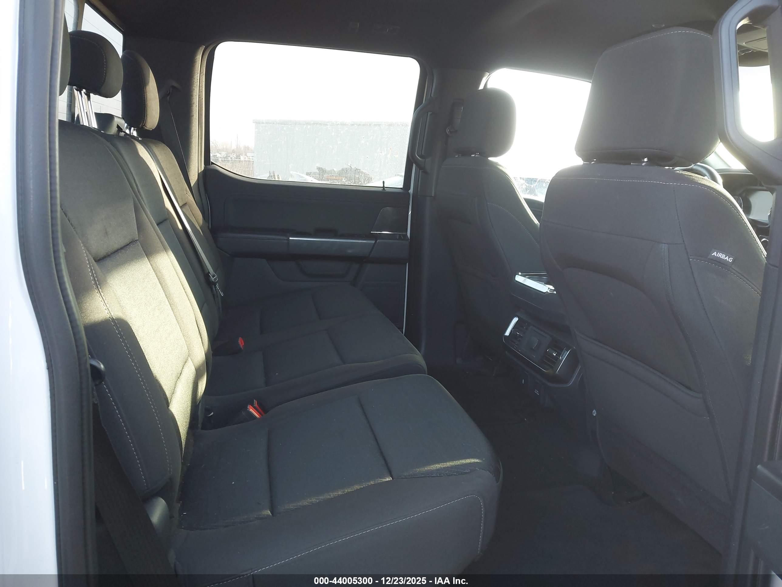 FORD F-150 image 8