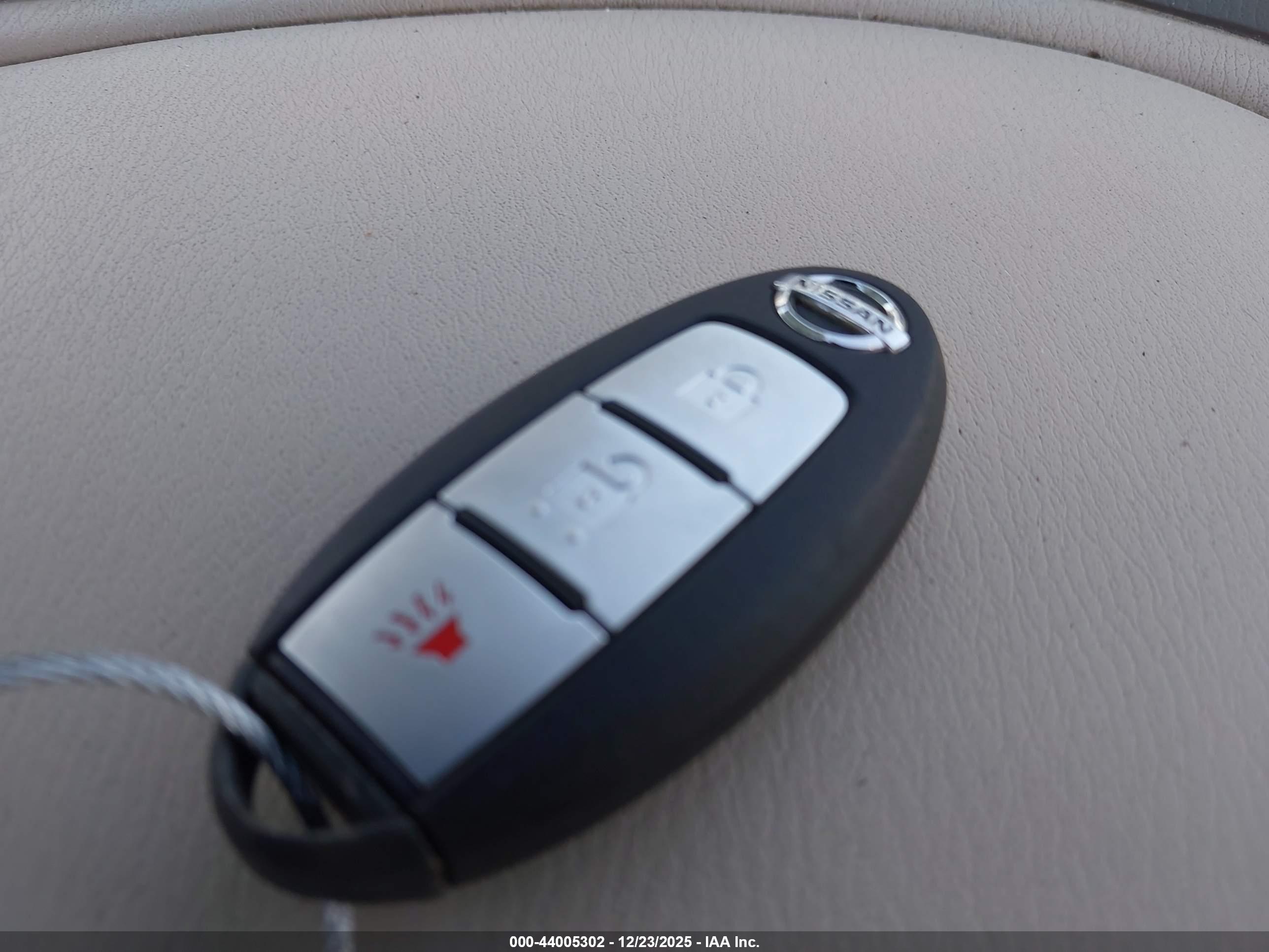 NISSAN PATHFINDER image 11