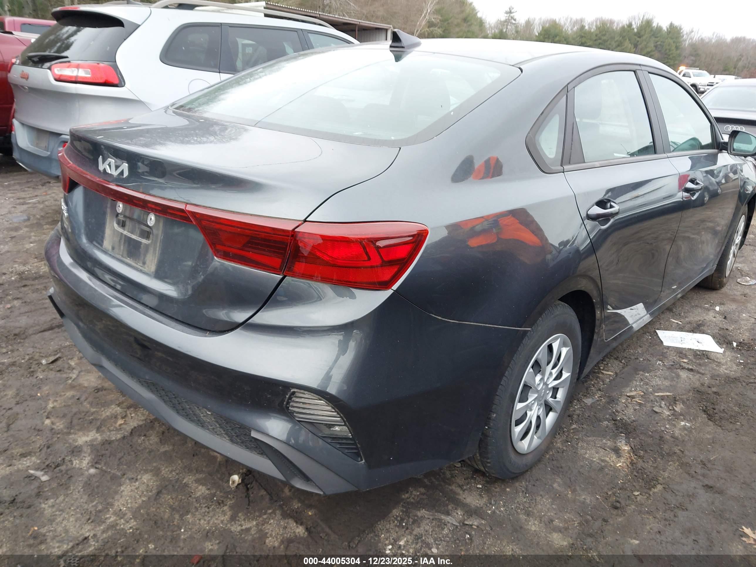 KIA FORTE image 4