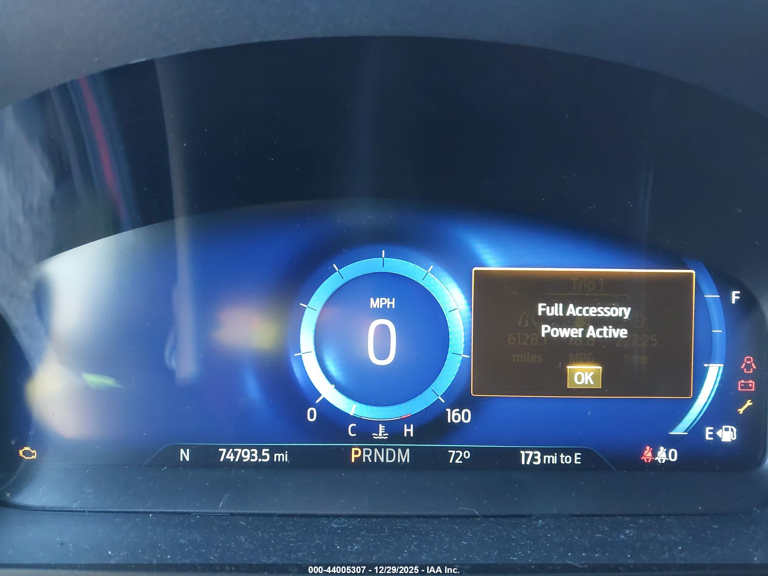 FORD EXPLORER image 7