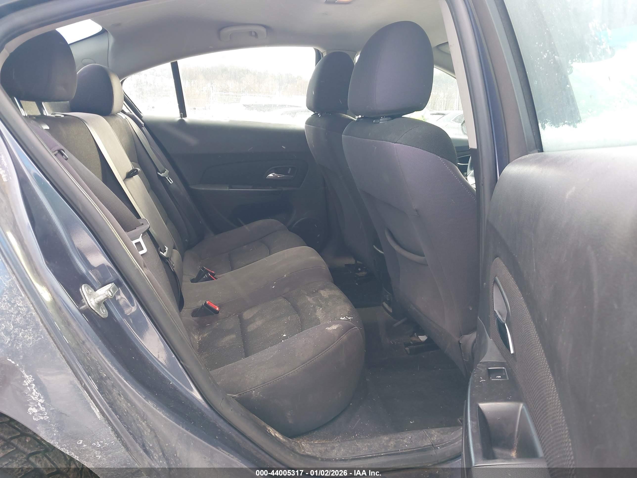 CHEVROLET CRUZE image 8