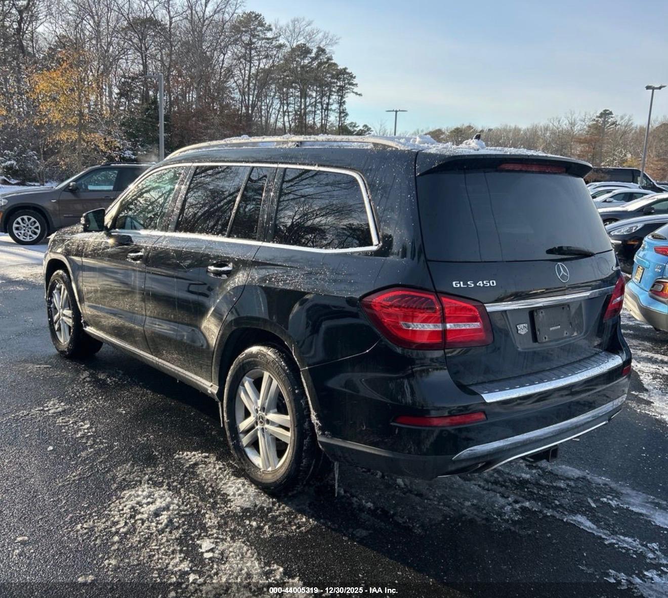 MERCEDES-BENZ GLS image 3