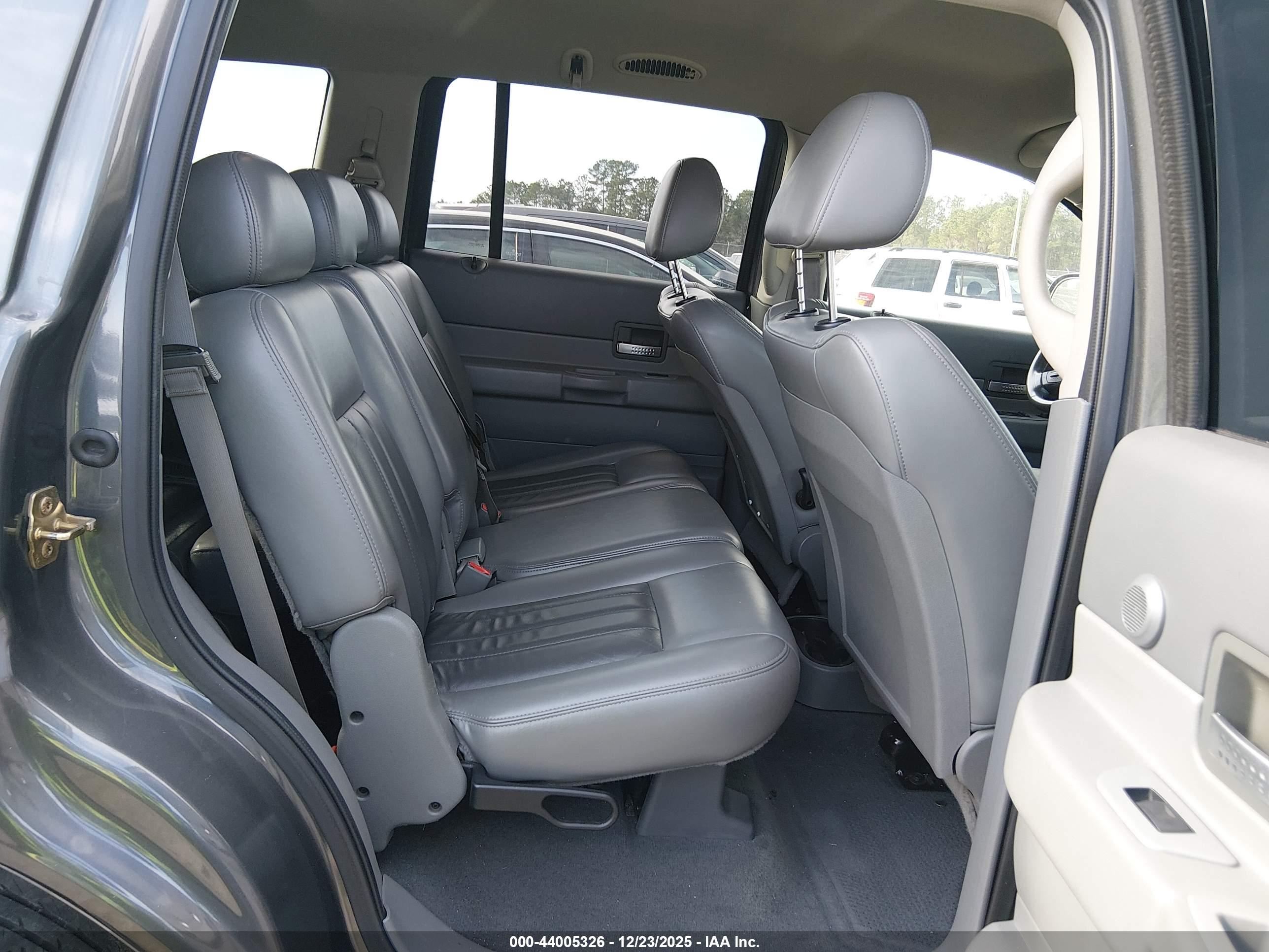 DODGE DURANGO image 8