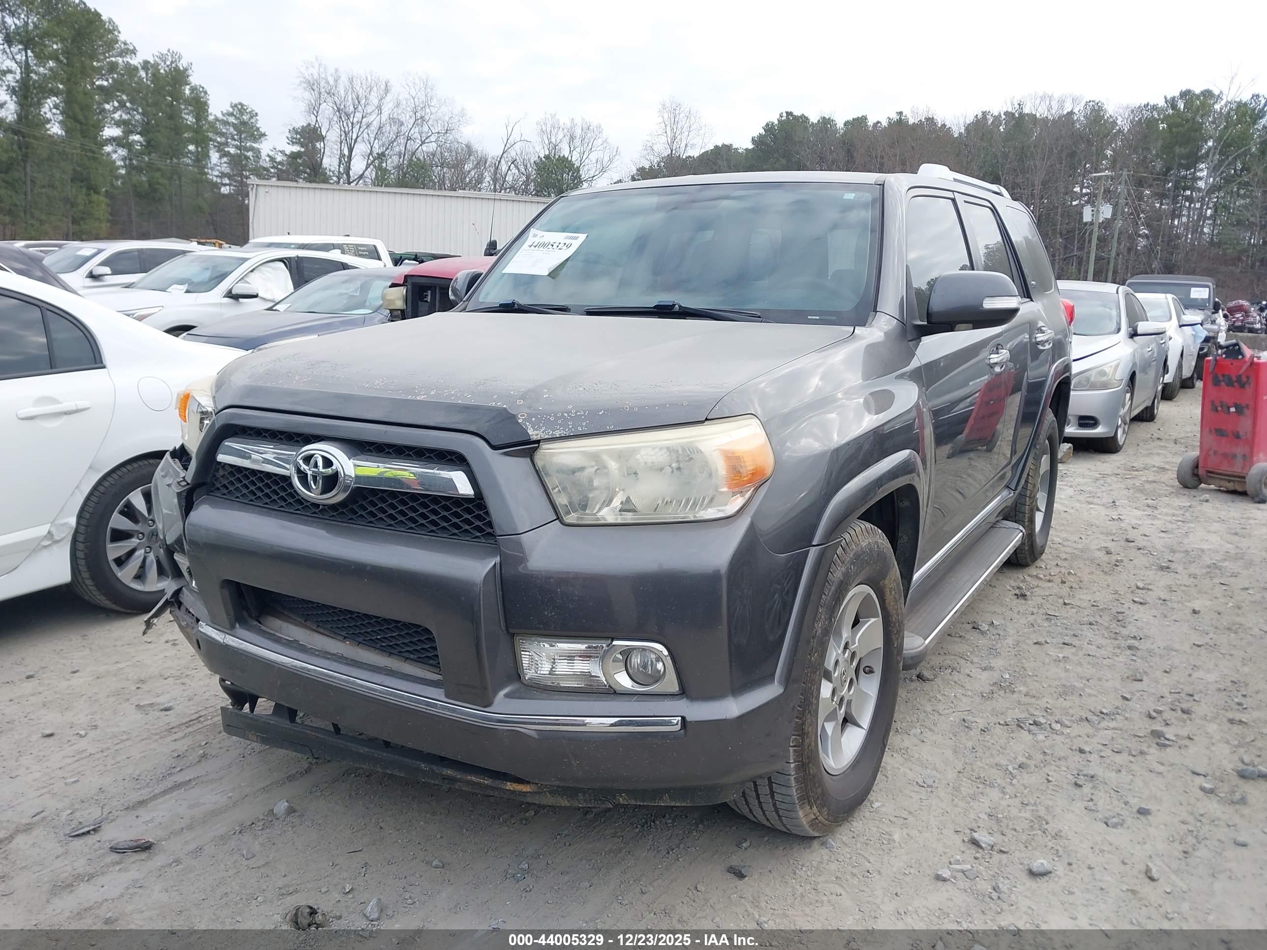 TOYOTA 4RUNNER image 2