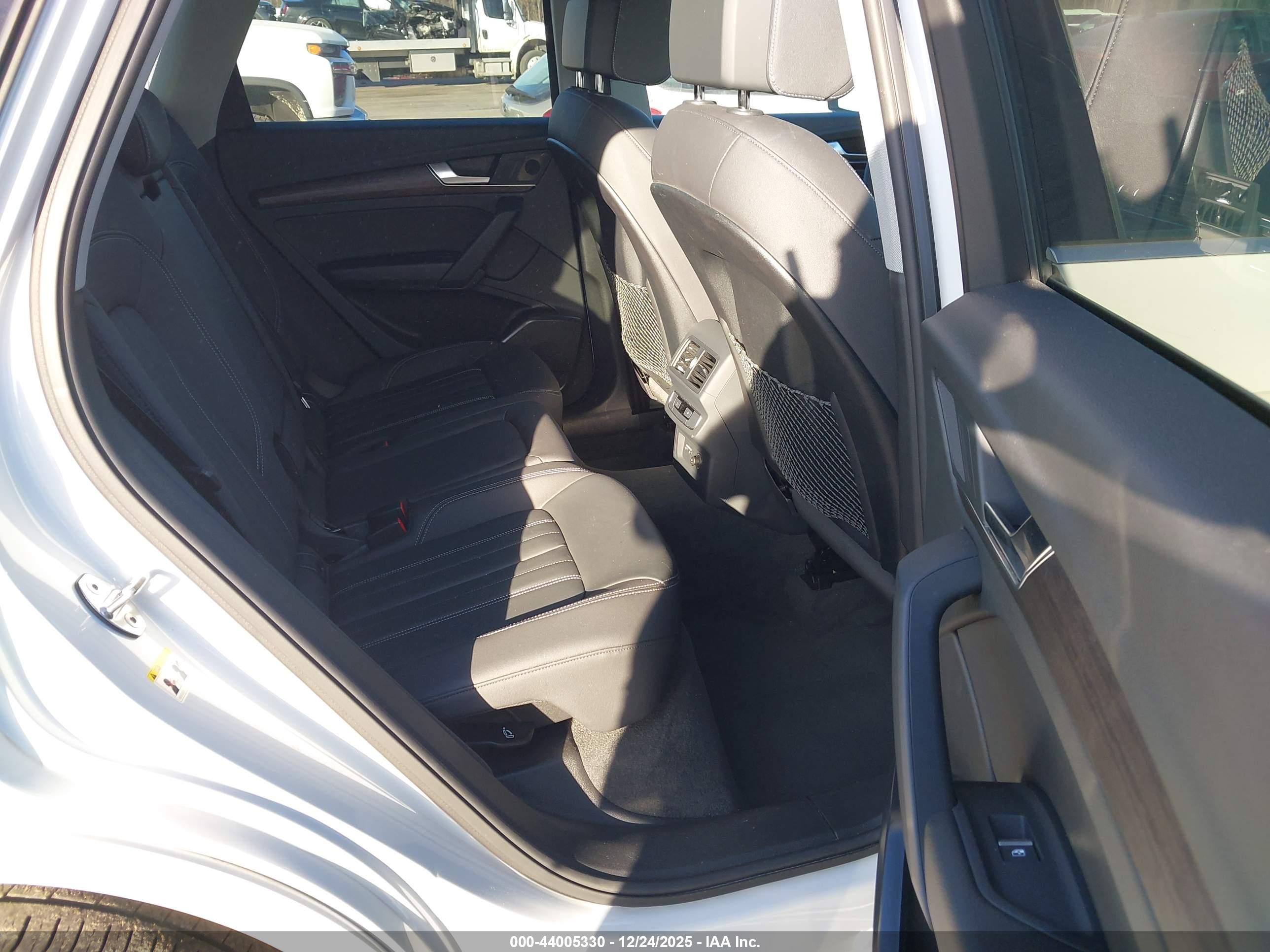 AUDI Q5 image 8