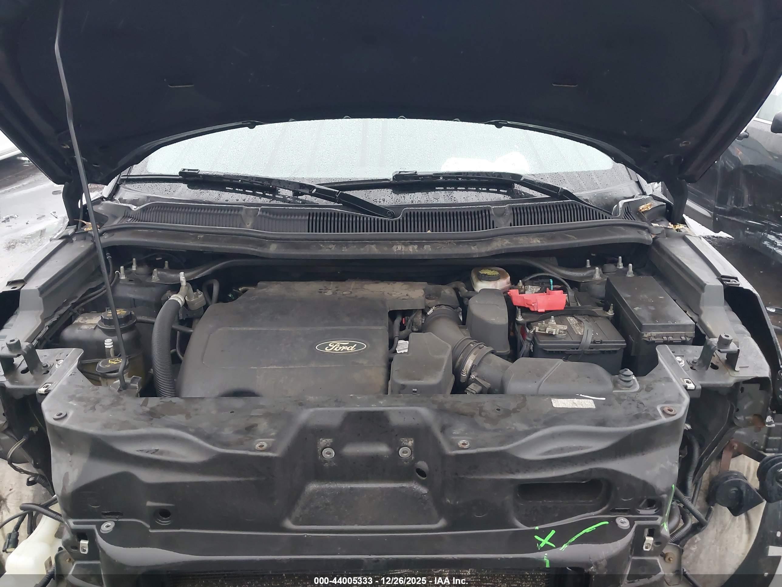 FORD EXPLORER image 10