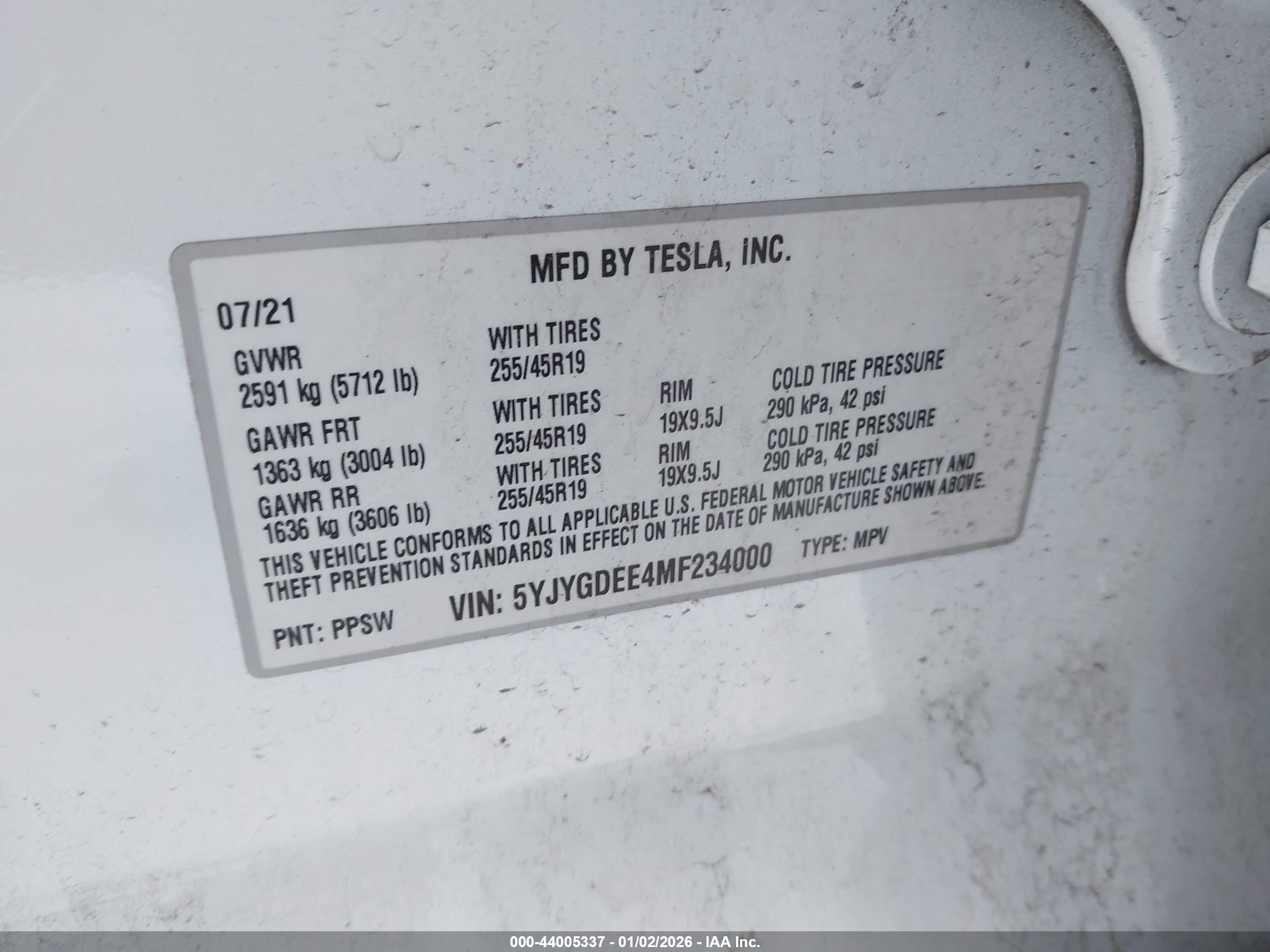 TESLA MODEL image 9