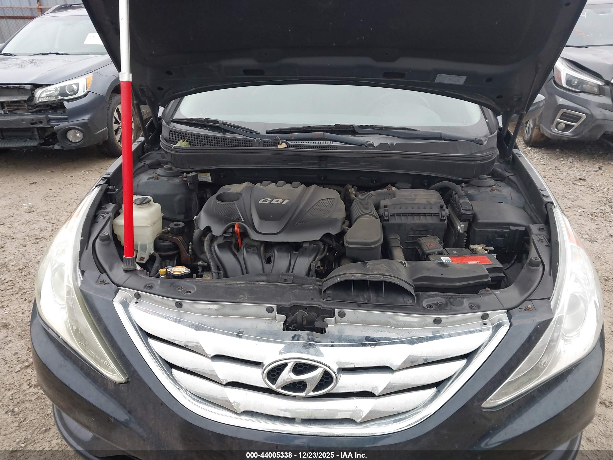 HYUNDAI SONATA image 10
