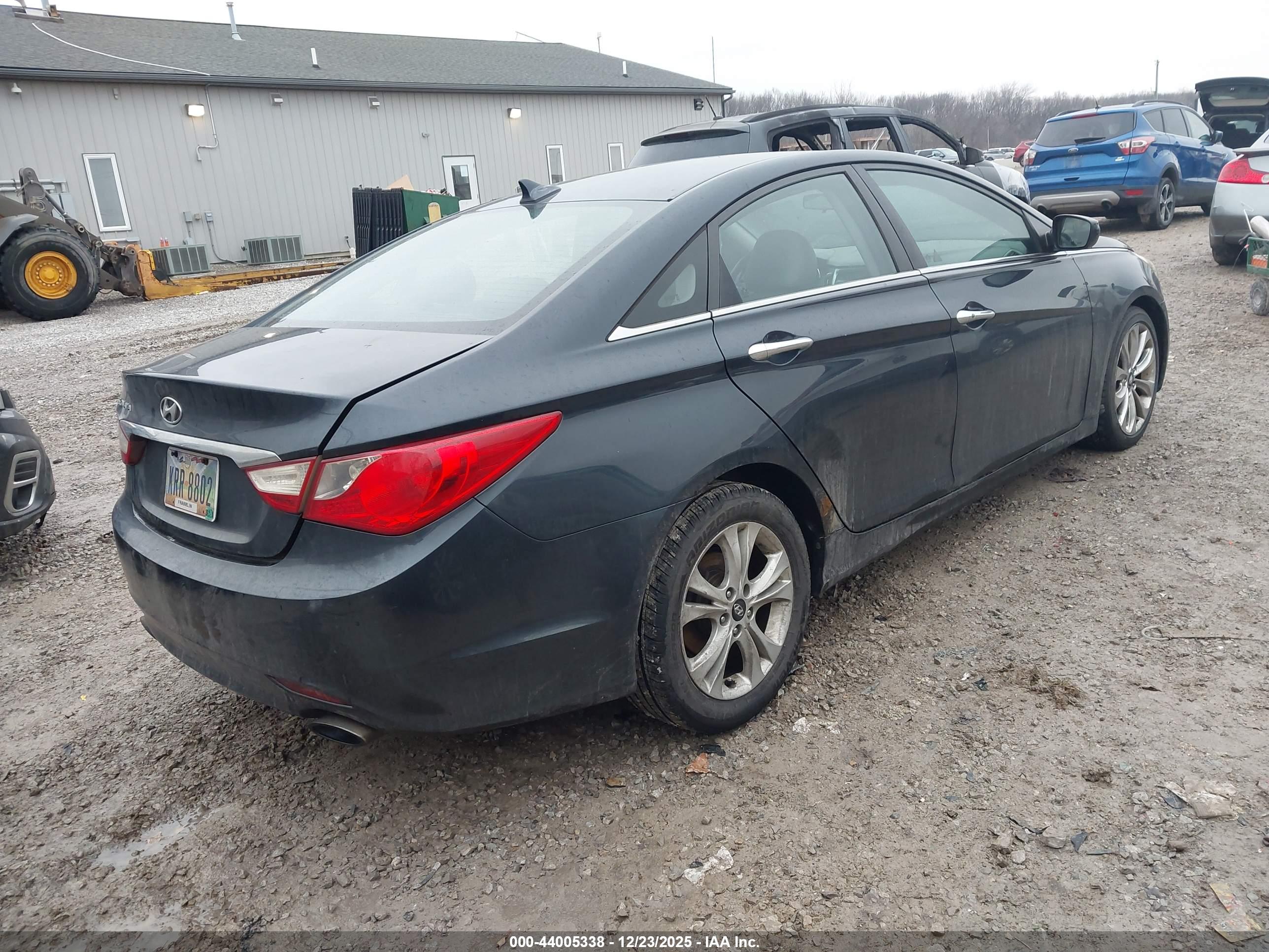 HYUNDAI SONATA image 4