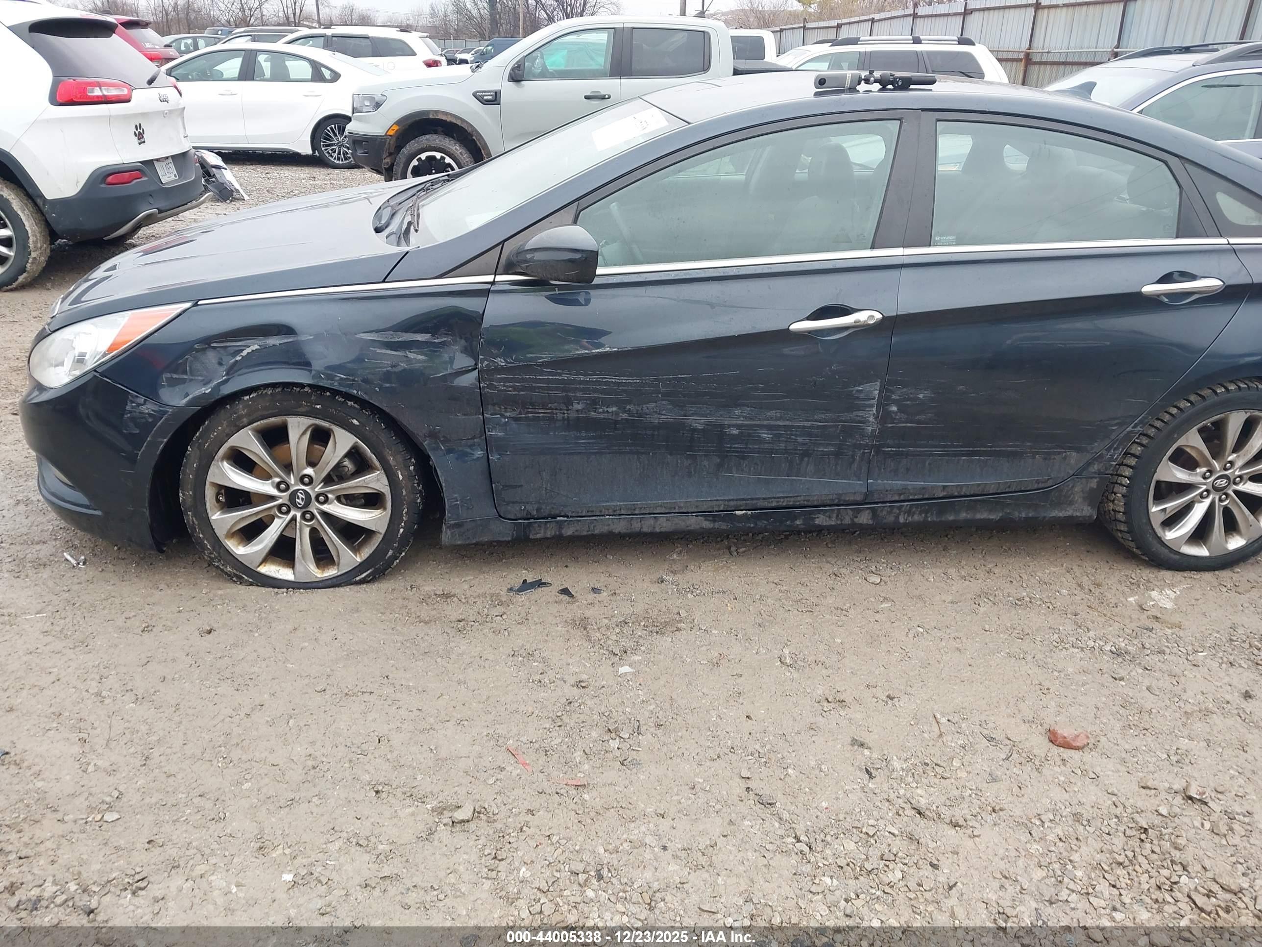 HYUNDAI SONATA image 6
