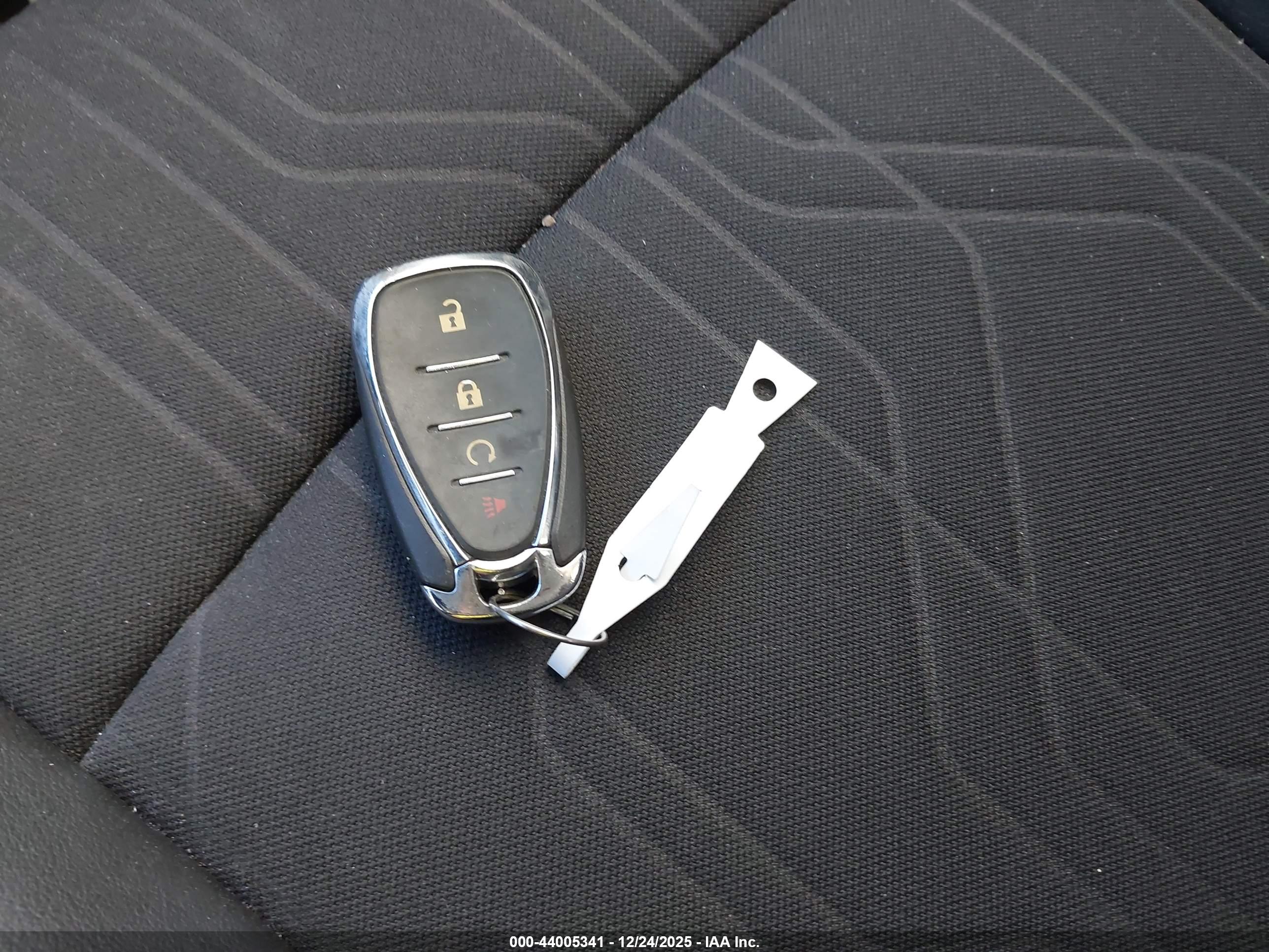 CHEVROLET TRAX image 11