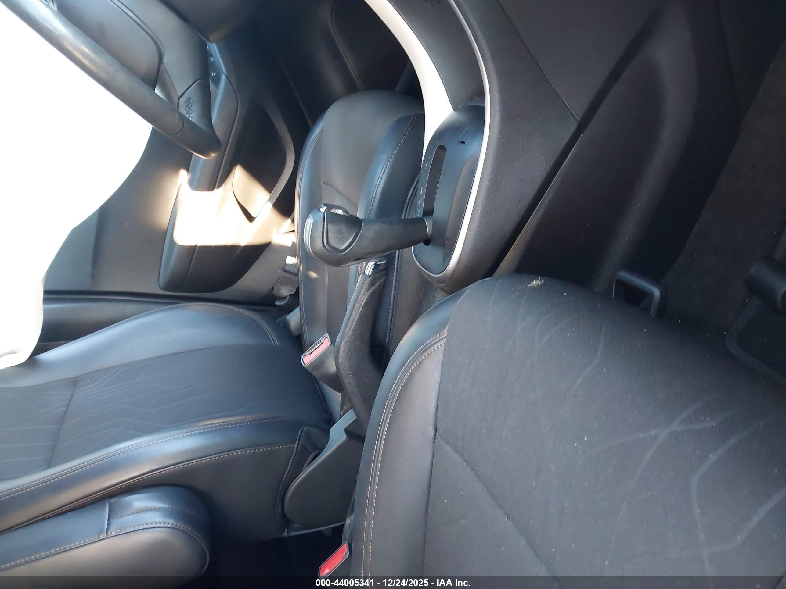 CHEVROLET TRAX image 5