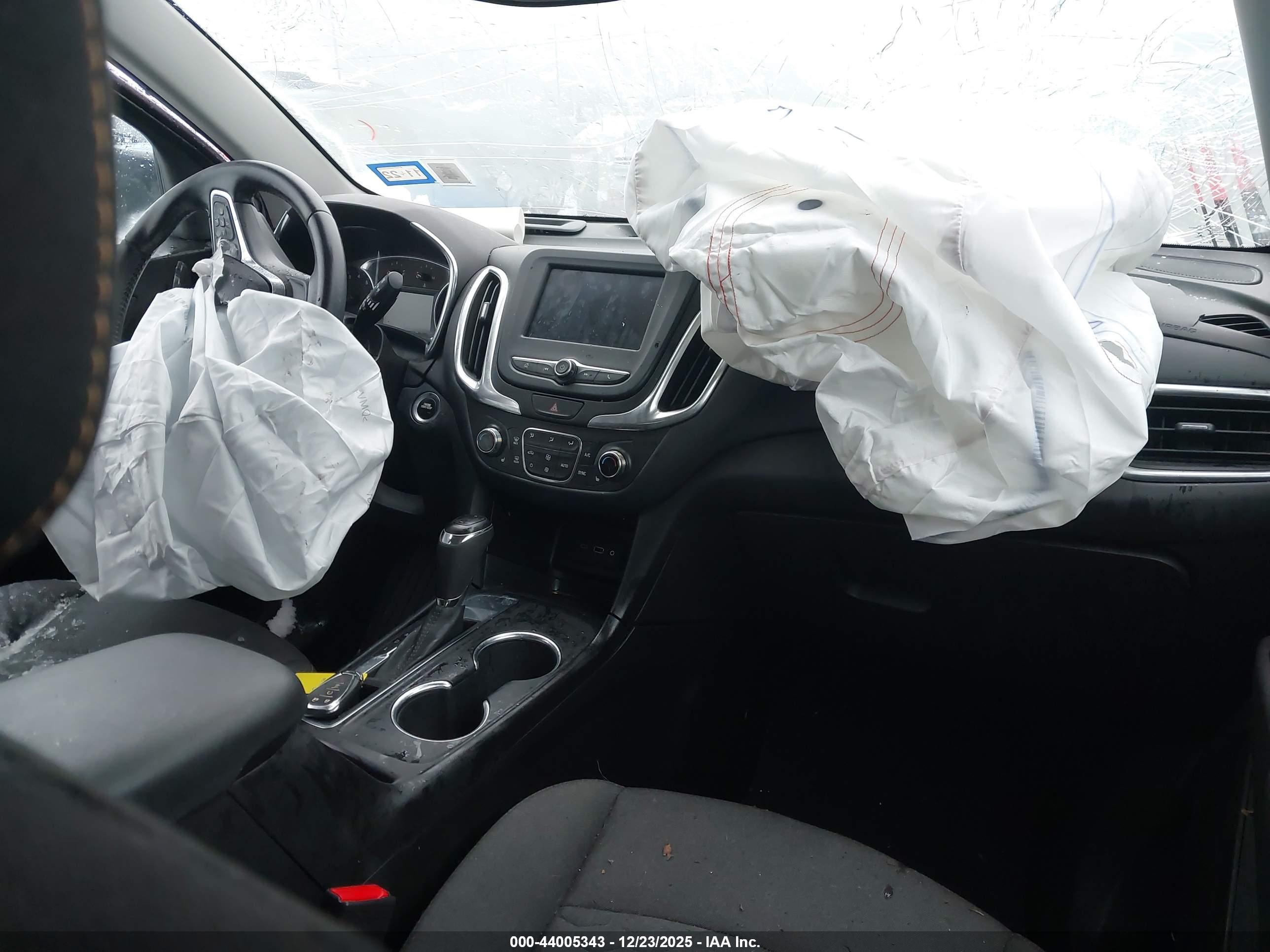 CHEVROLET EQUINOX image 5