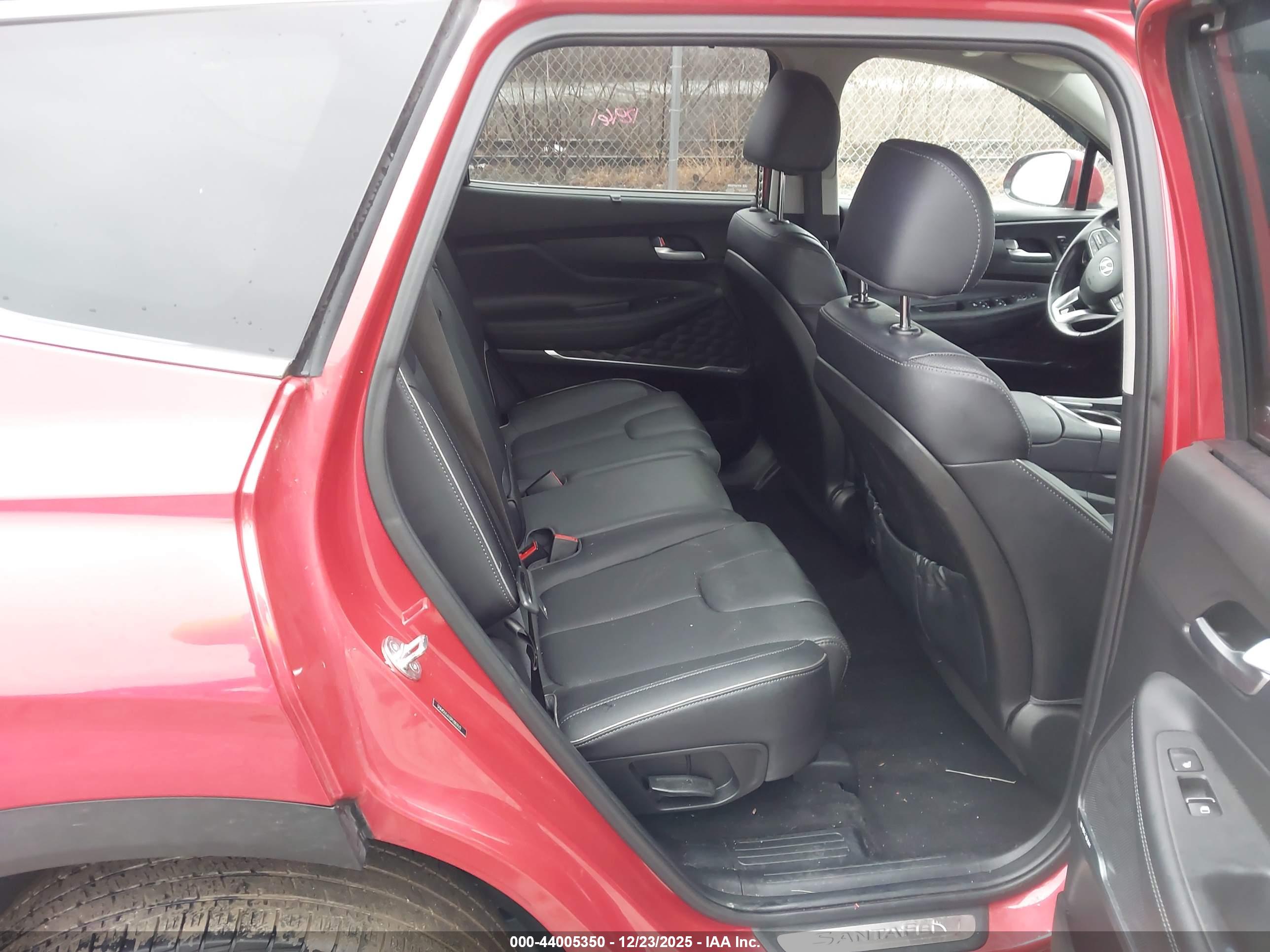 HYUNDAI SANTA image 8
