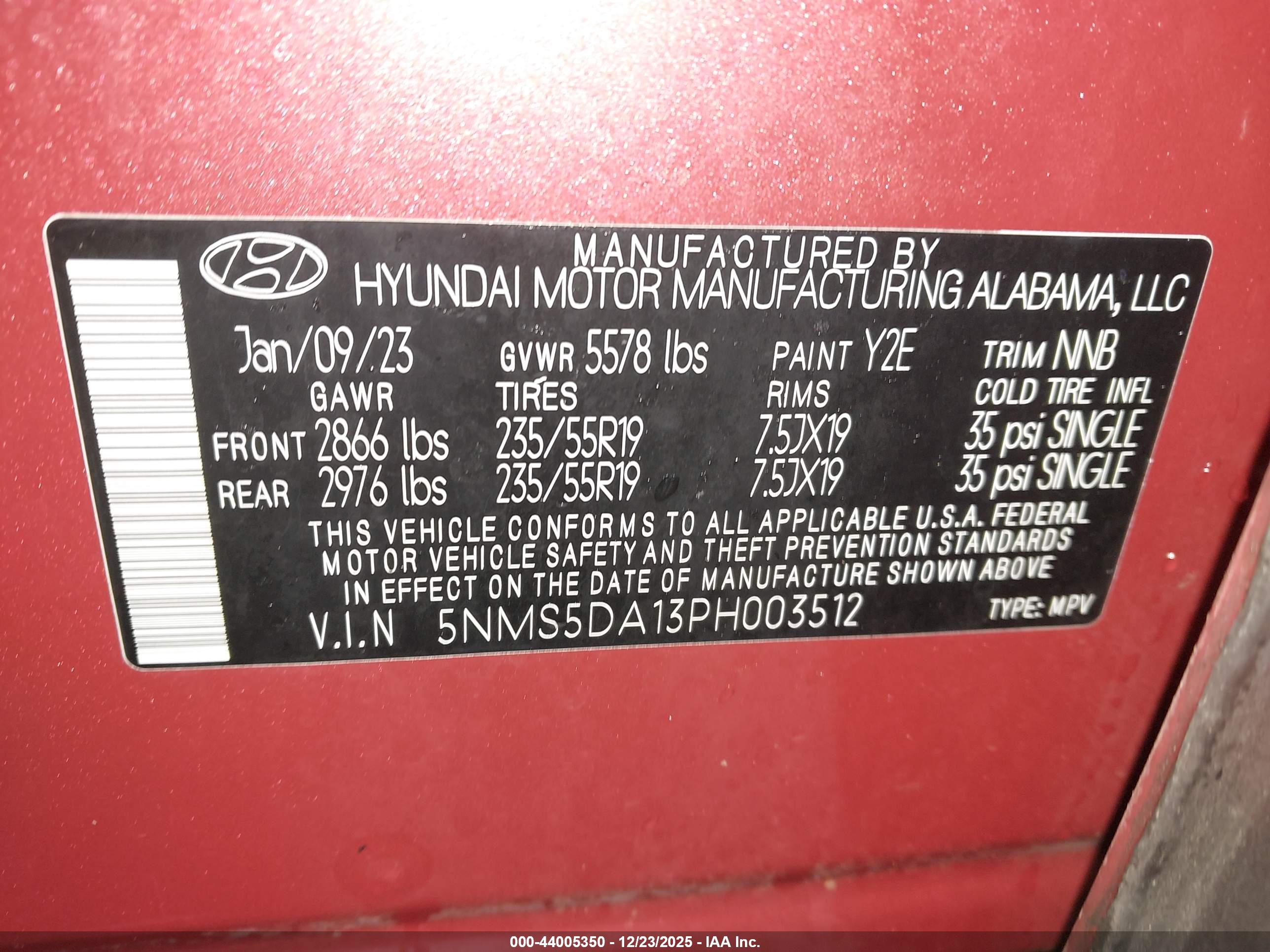 HYUNDAI SANTA image 9