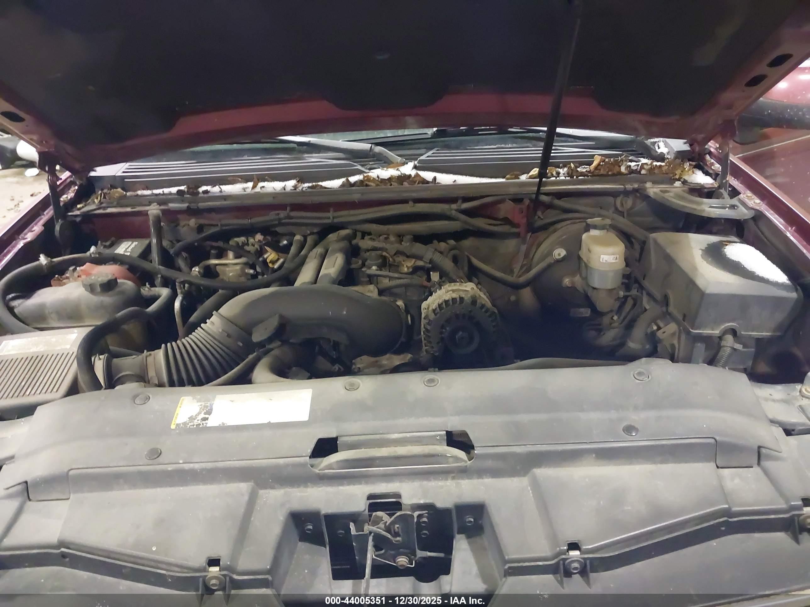 CHEVROLET SUBURBAN image 10