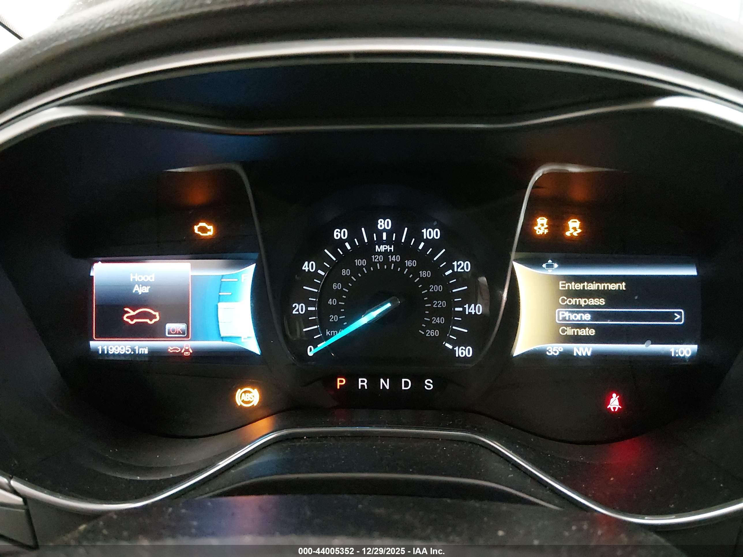 FORD FUSION image 7