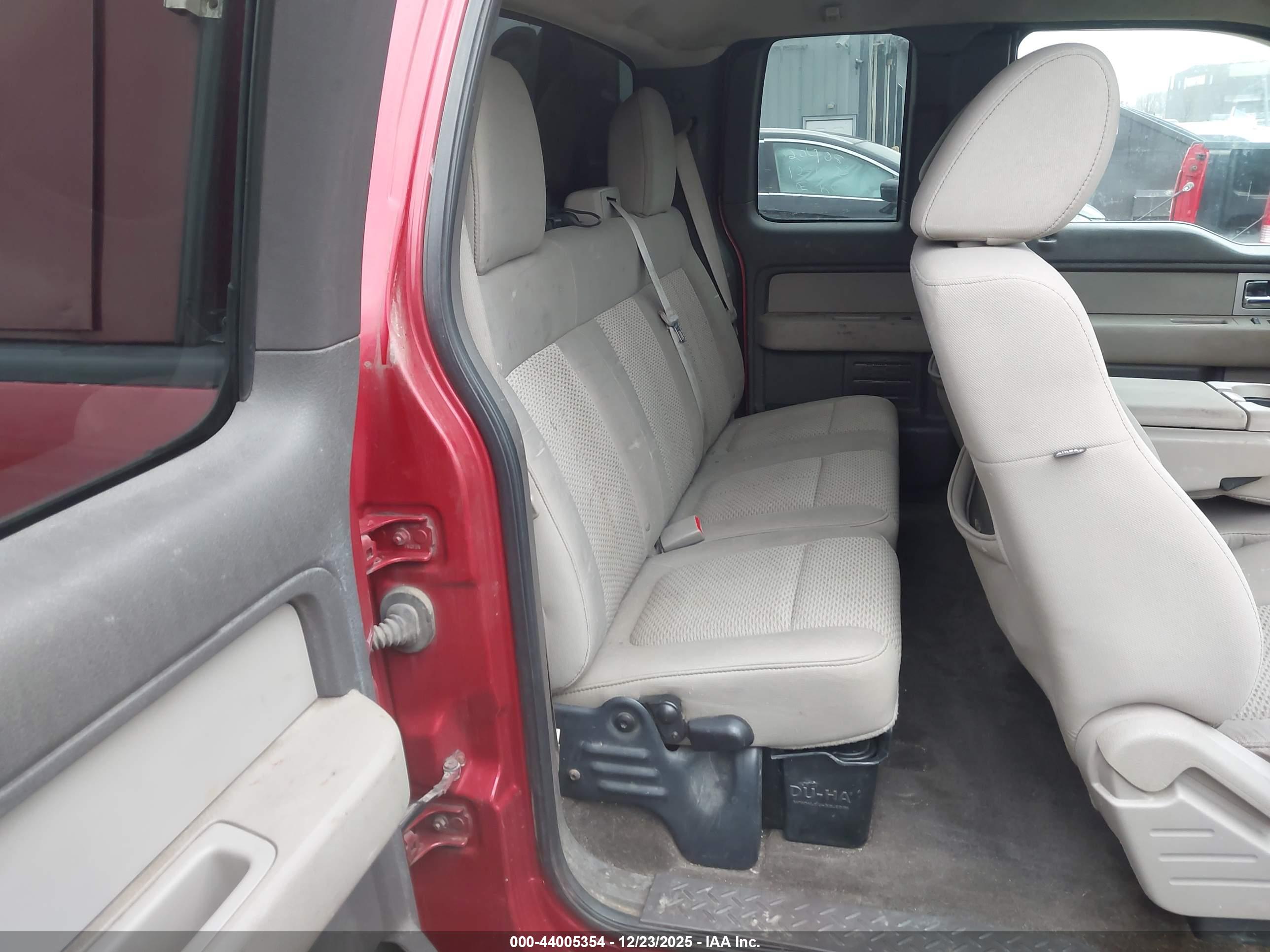 FORD F-150 image 8