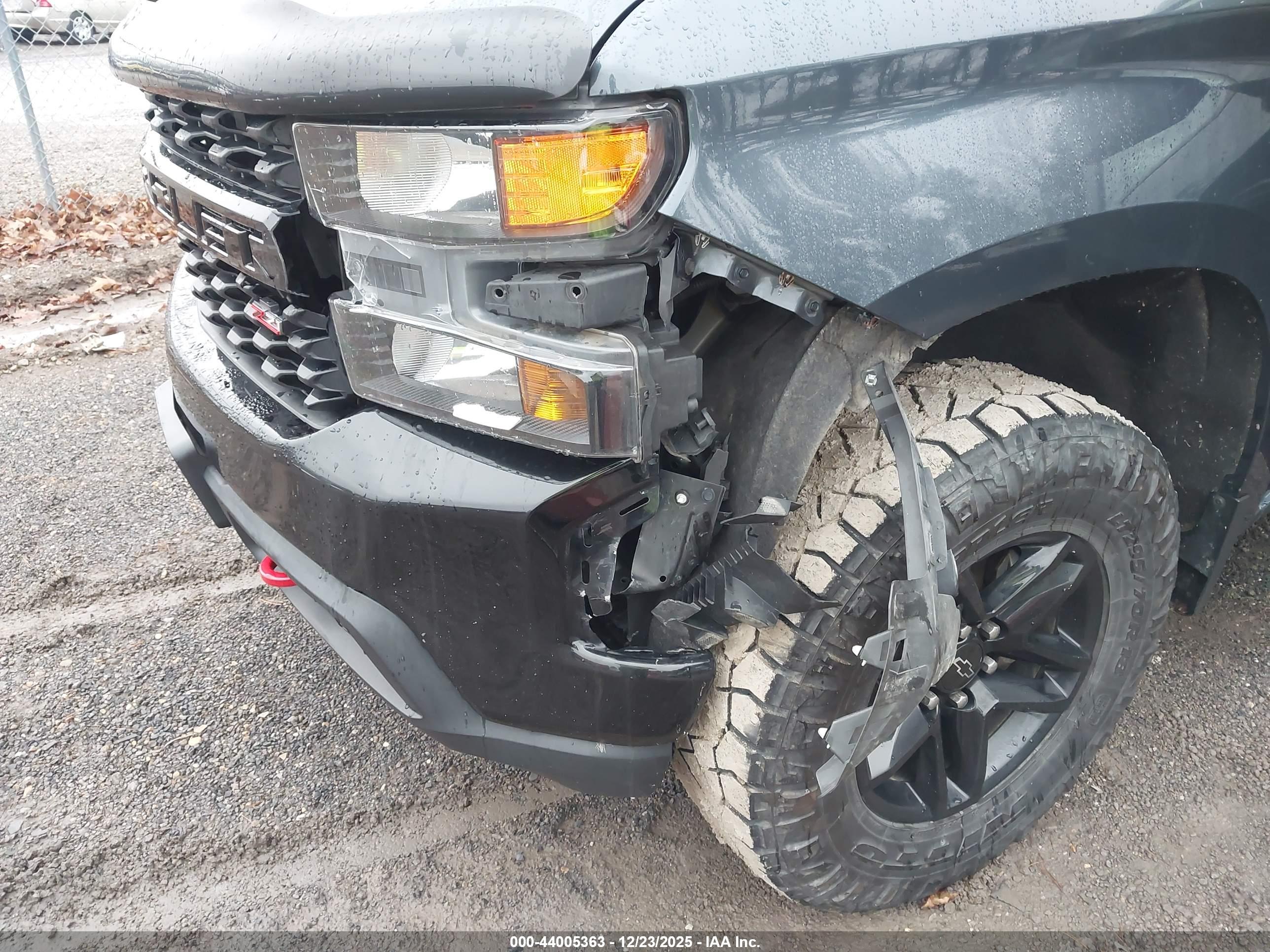 CHEVROLET SILVERADO image 6
