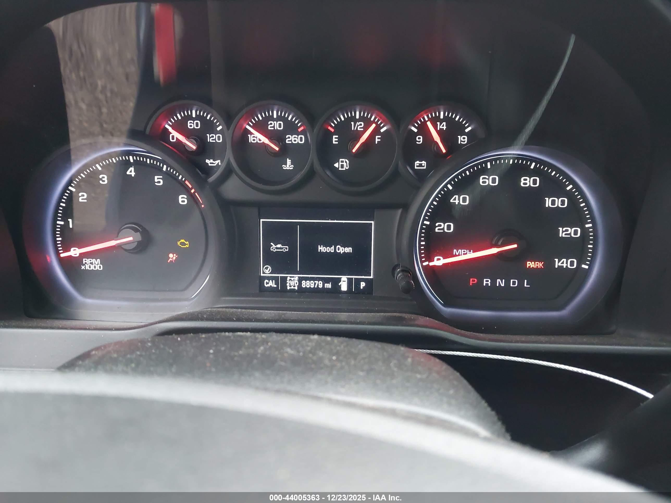CHEVROLET SILVERADO image 7