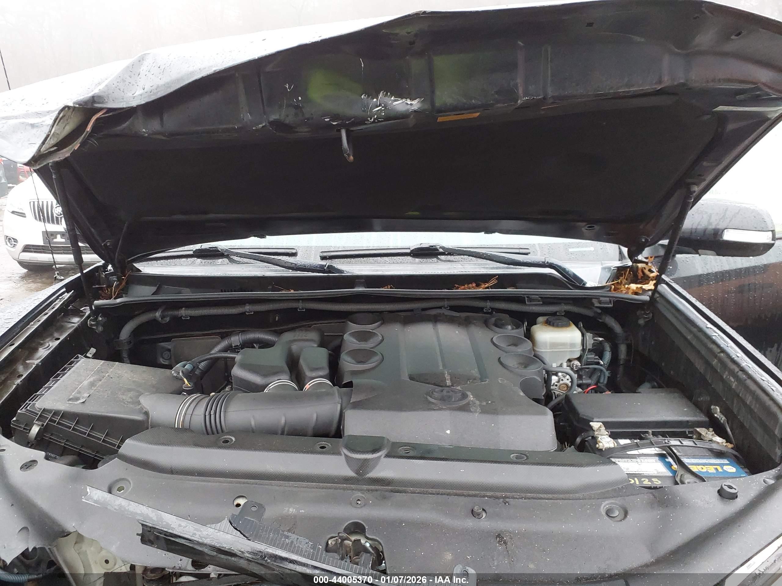 TOYOTA 4RUNNER image 10