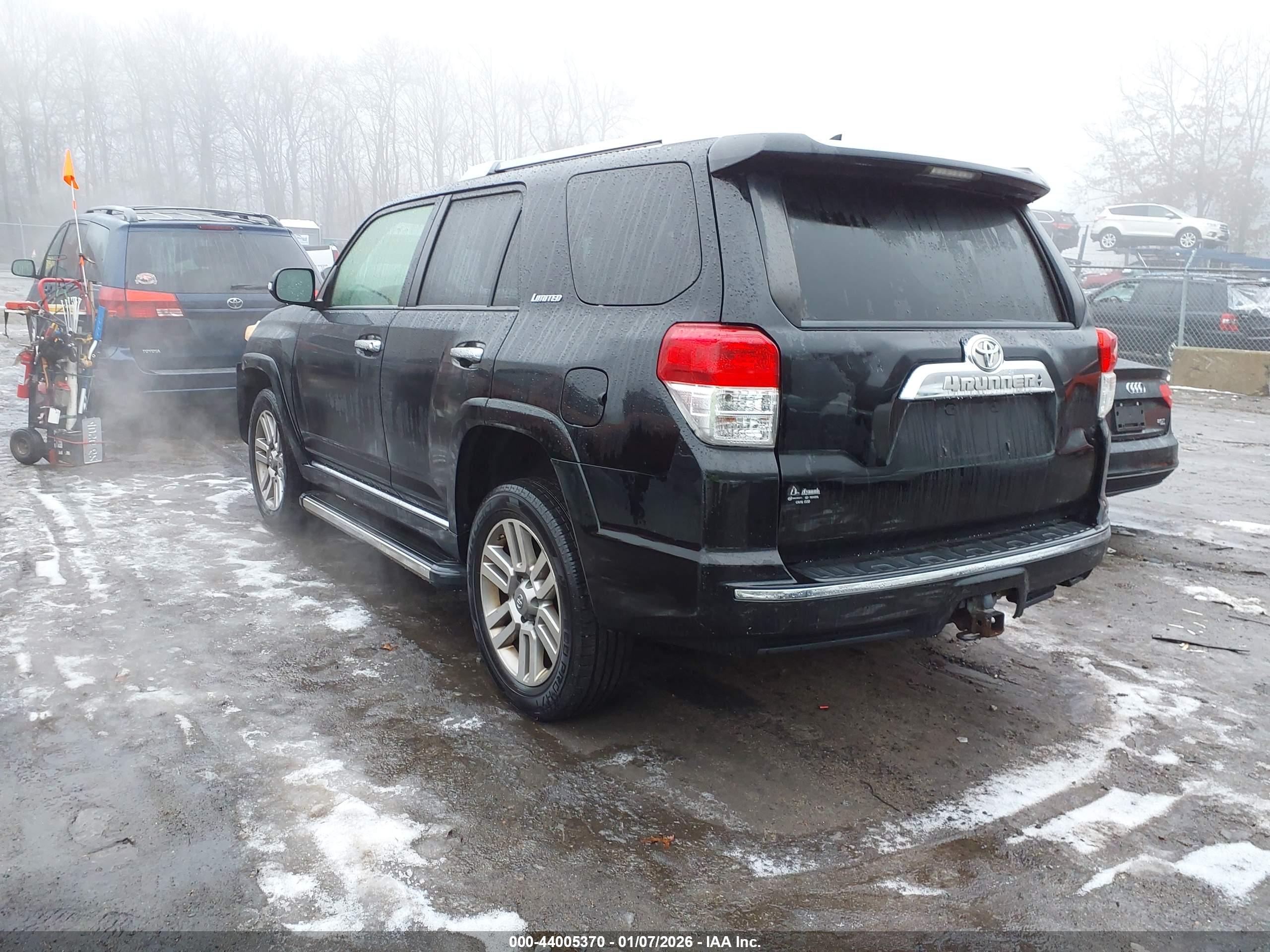 TOYOTA 4RUNNER image 3