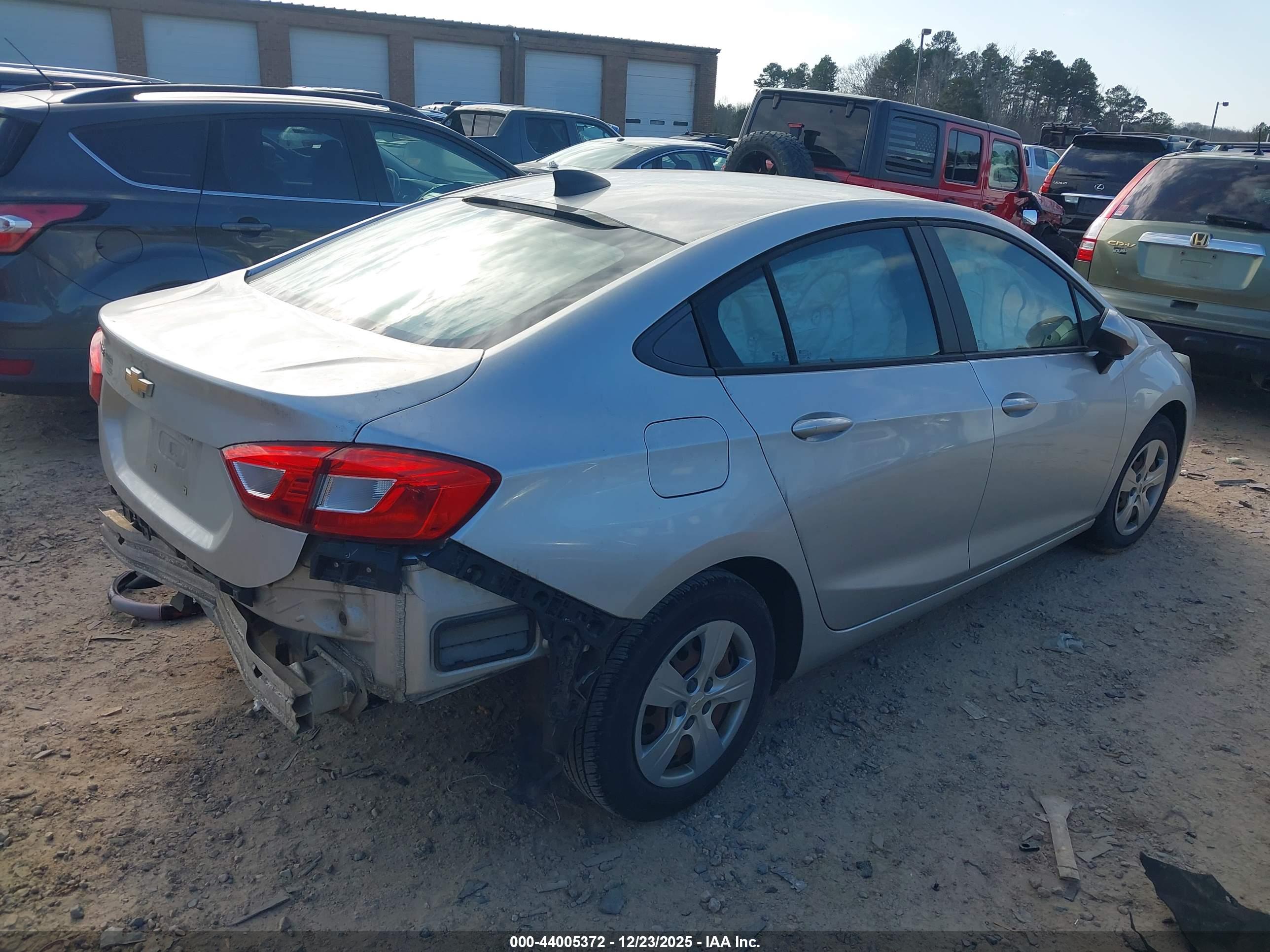 CHEVROLET CRUZE image 4