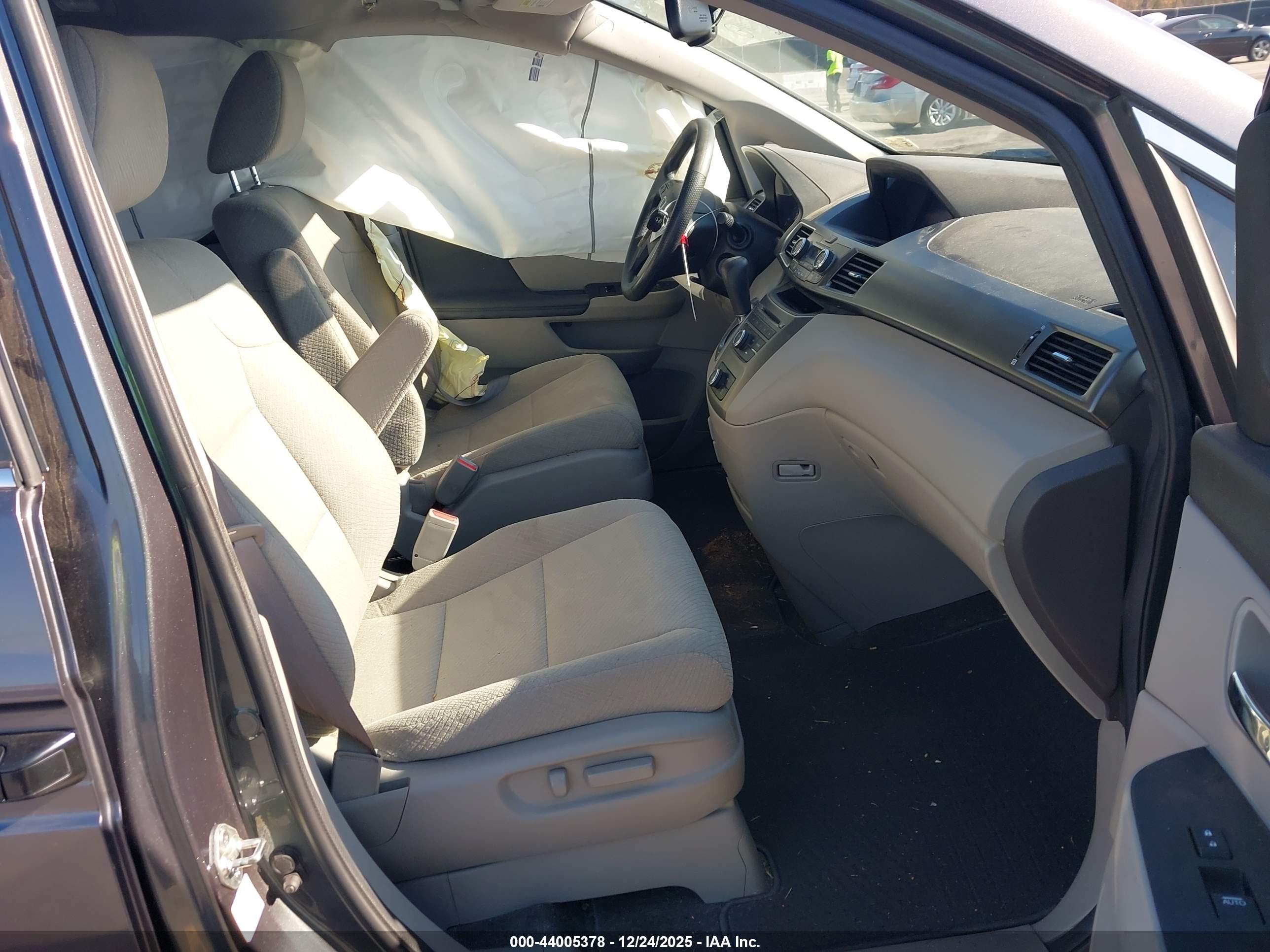 HONDA ODYSSEY image 5