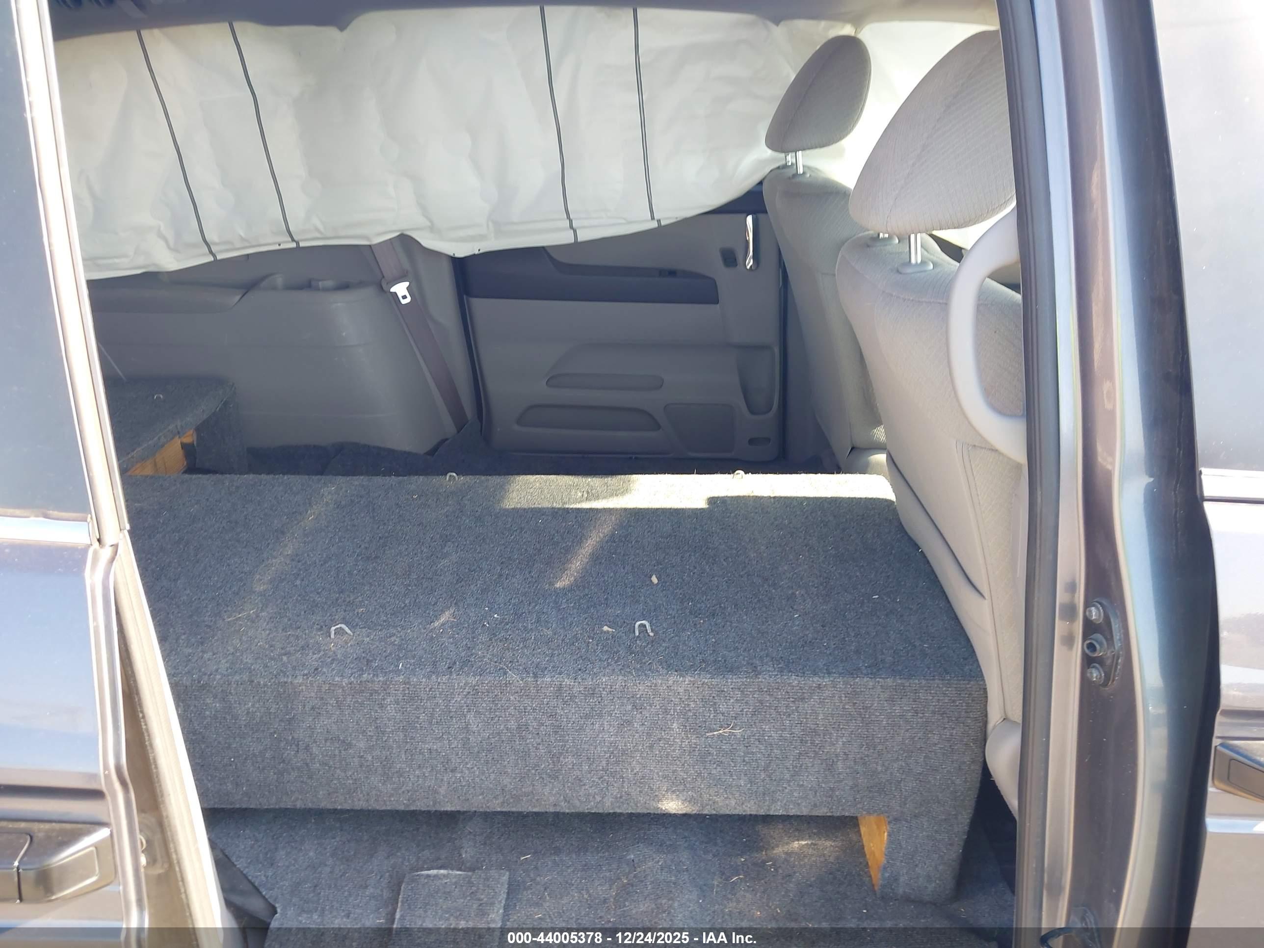 HONDA ODYSSEY image 8