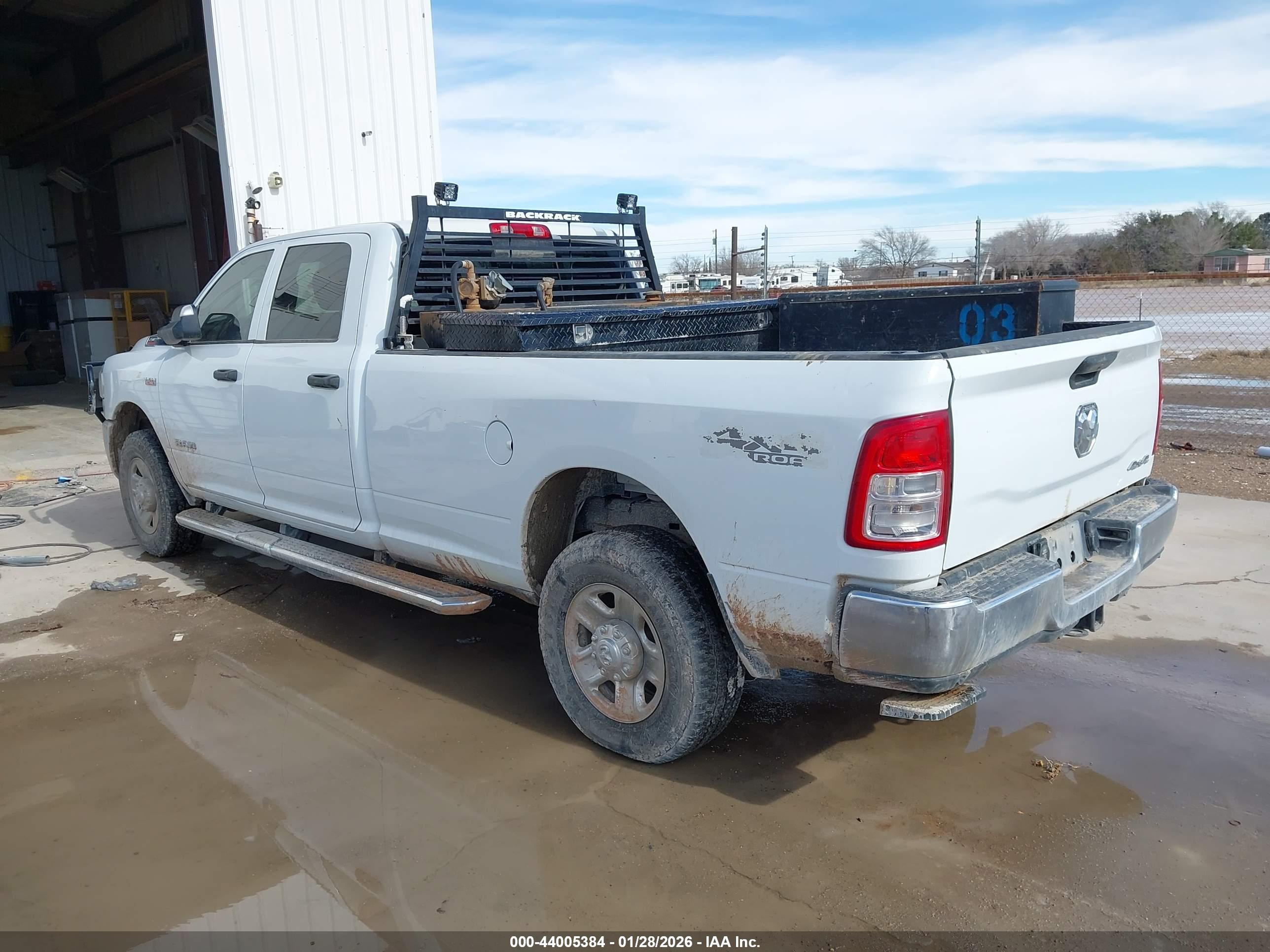RAM 2500 image 3