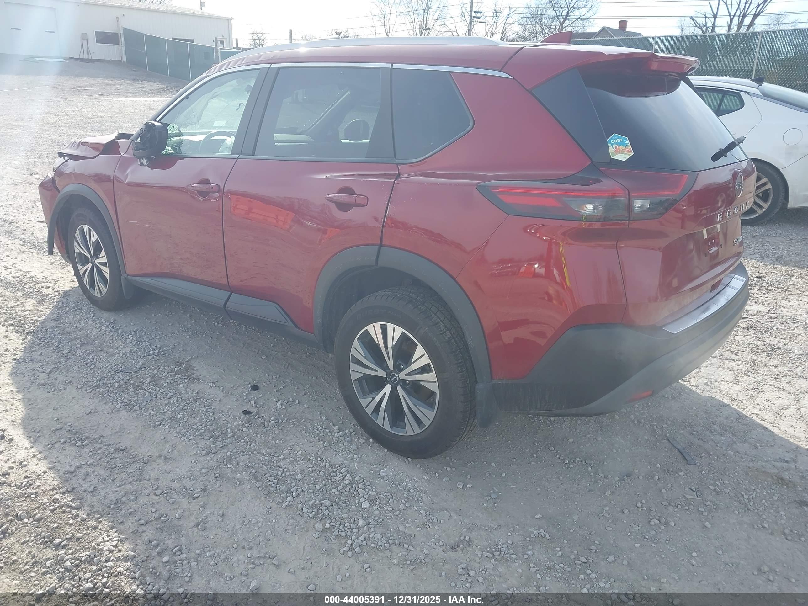 NISSAN ROGUE image 3