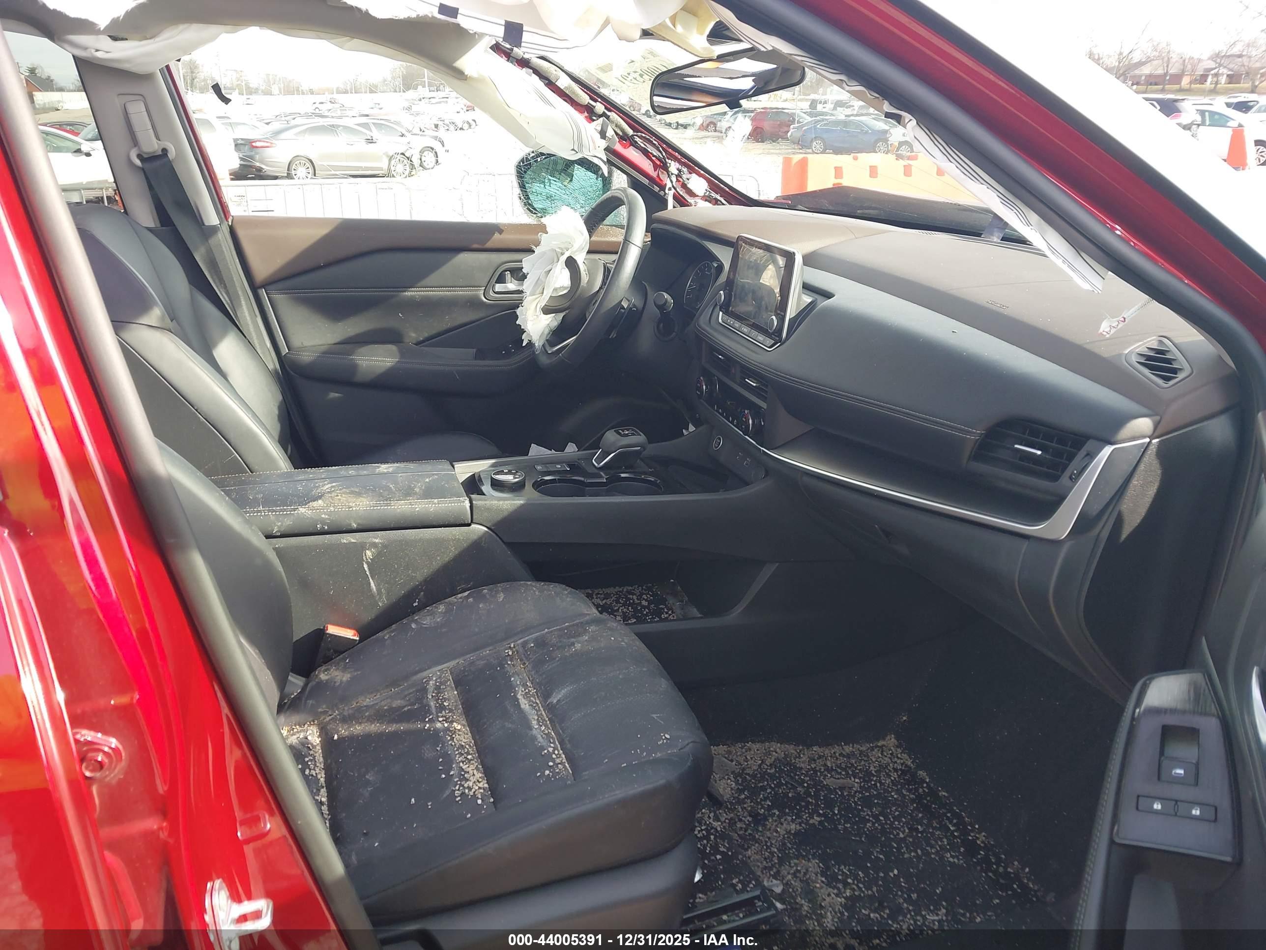 NISSAN ROGUE image 5