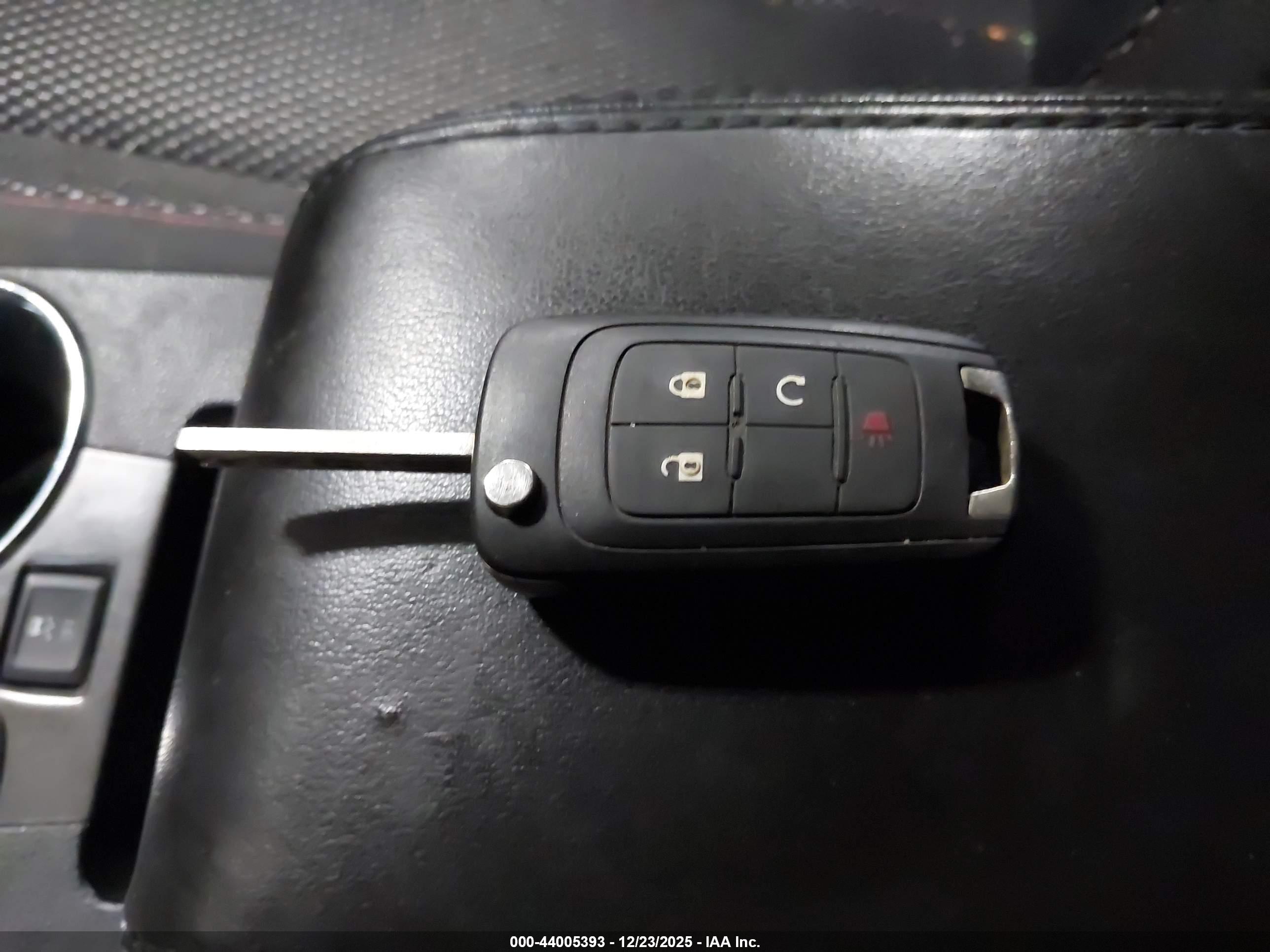 CHEVROLET EQUINOX image 11