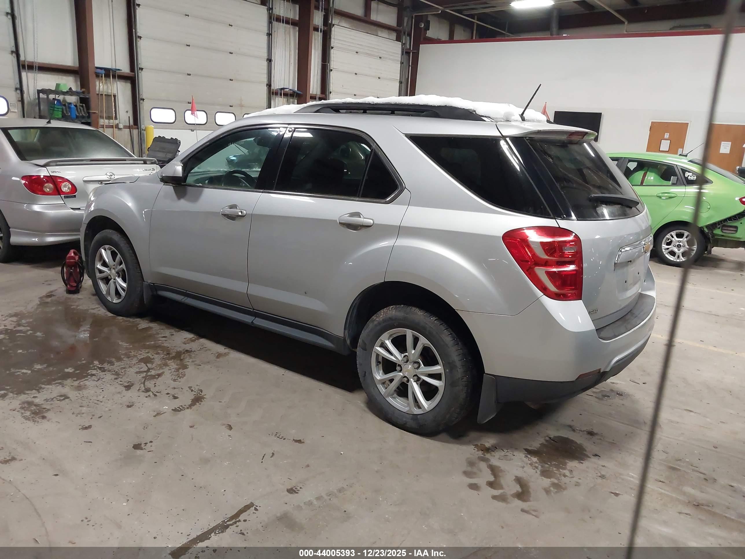 CHEVROLET EQUINOX image 3