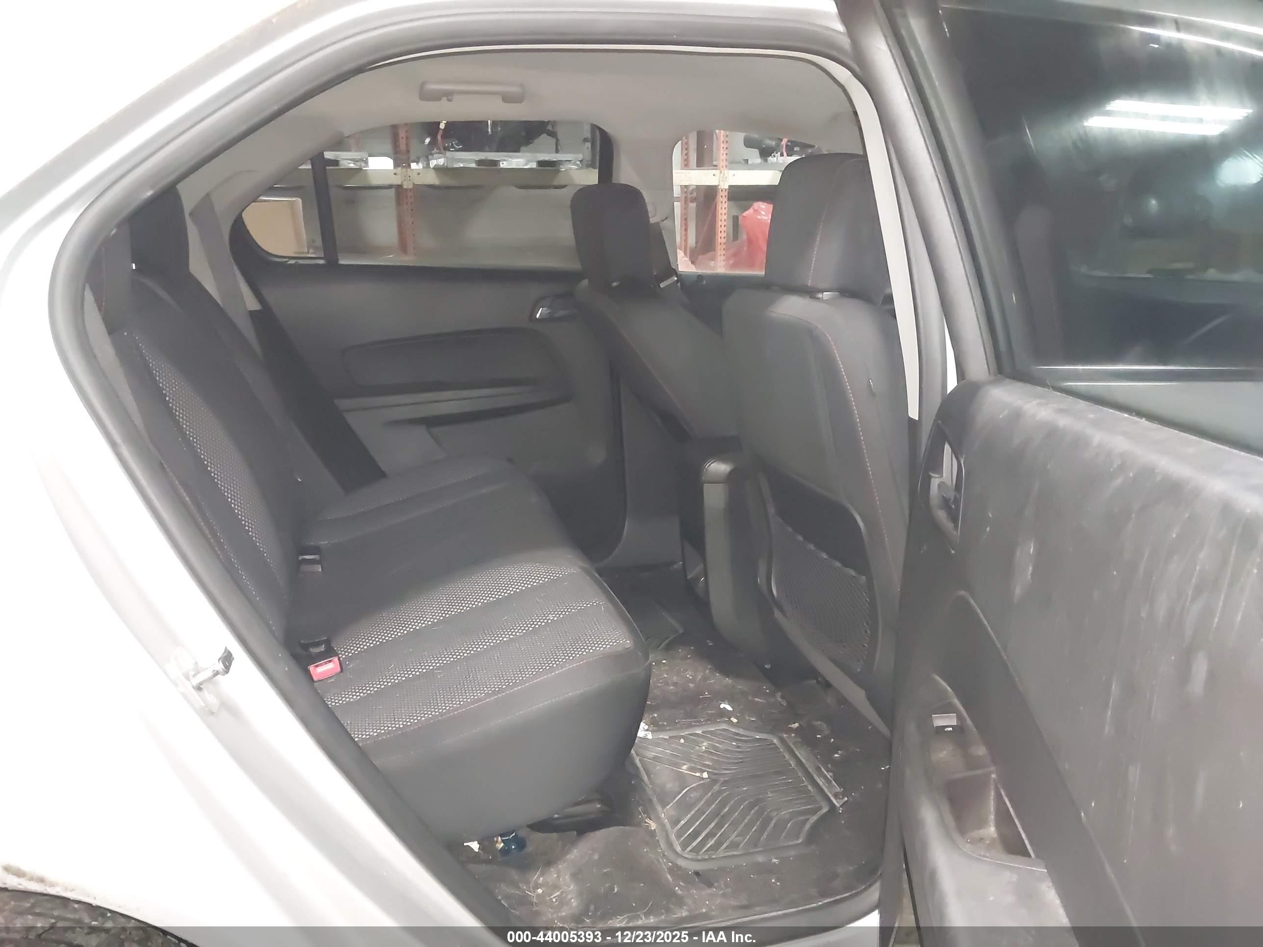 CHEVROLET EQUINOX image 8