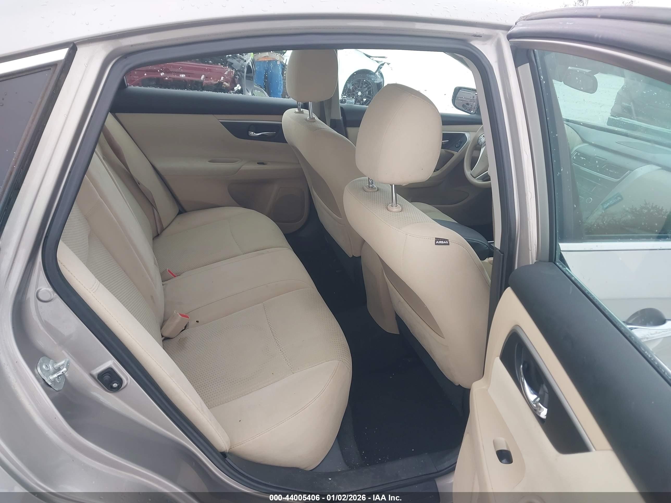 NISSAN ALTIMA image 8