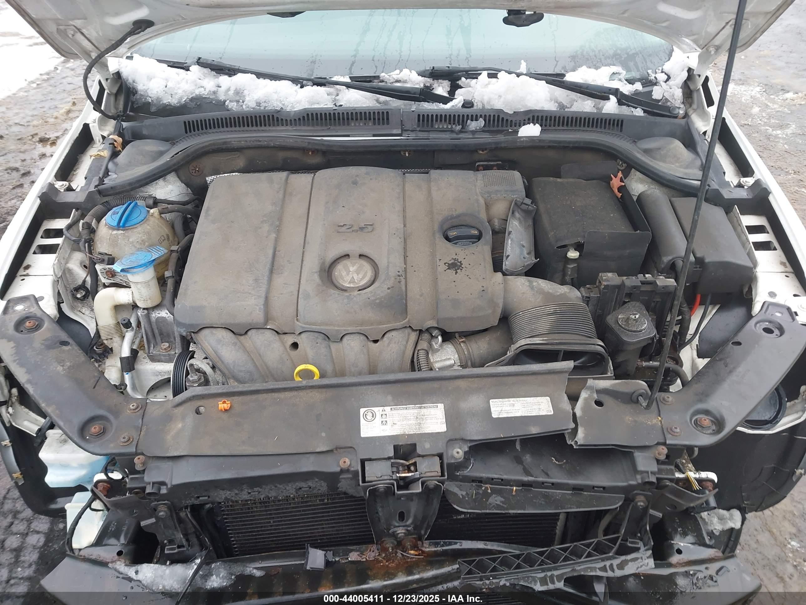 VOLKSWAGEN JETTA image 10